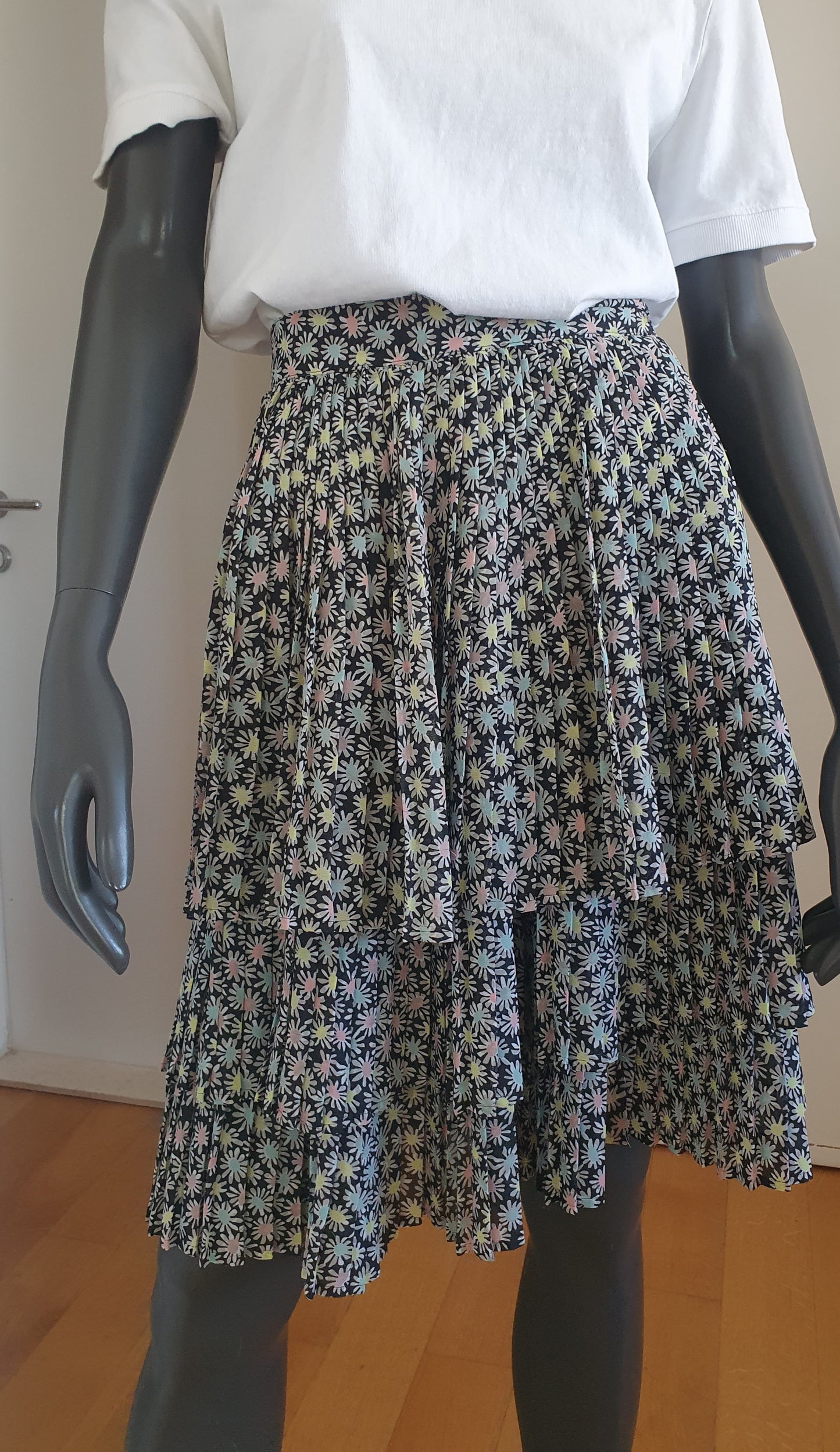 GUY LAROCHE dizajnerska vintage suknja