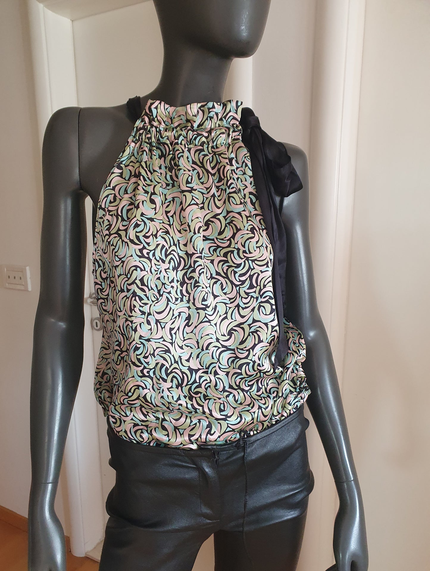 ZARA top, 100% svila, novi