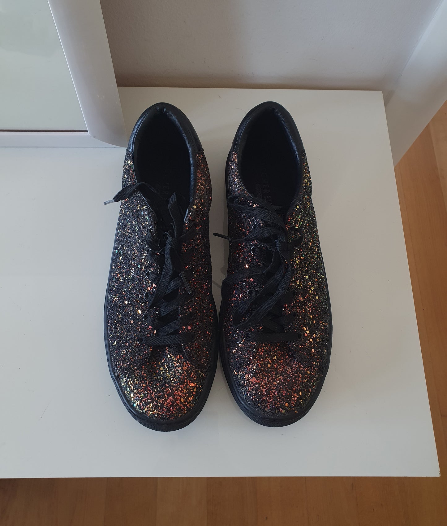 SKECHERS Diamond Mist tenisice, šljokice, broj 40/41, nove