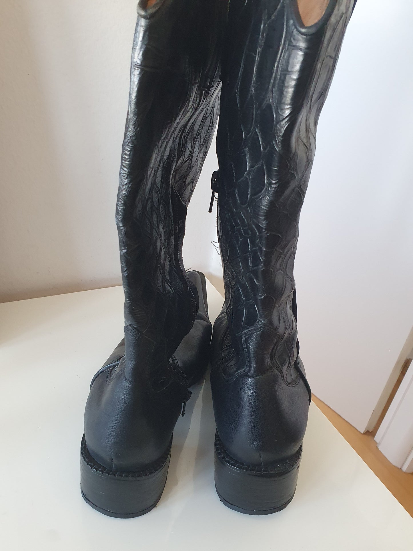 PATRIZIA PANCALDI vintage kožne kaubojke, broj 39