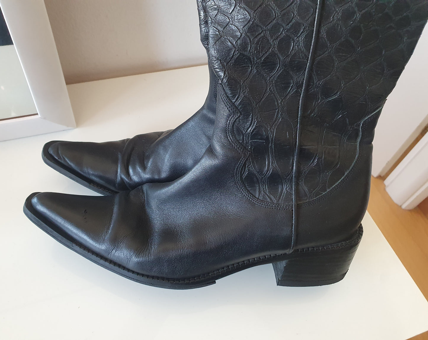 PATRIZIA PANCALDI vintage kožne kaubojke, broj 39