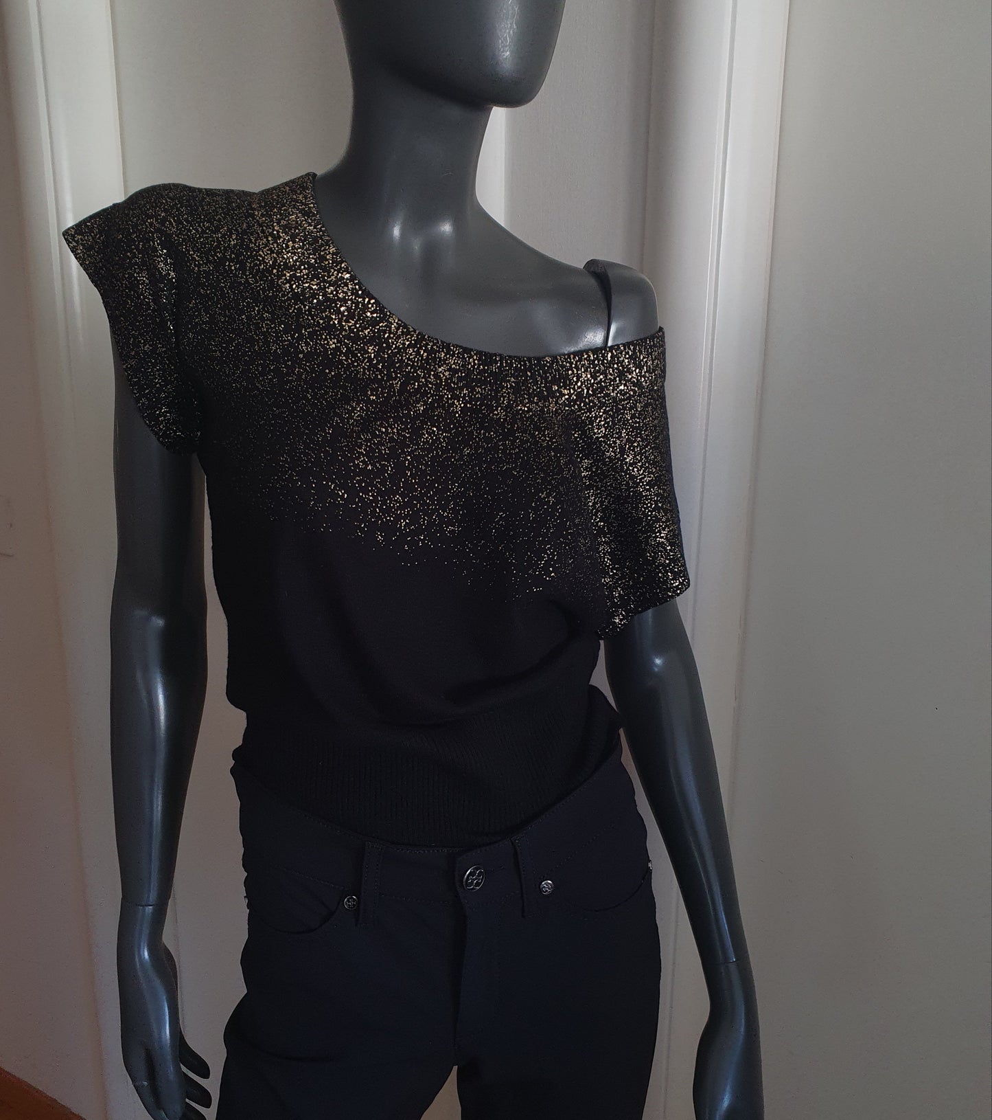 HUGO BOSS top