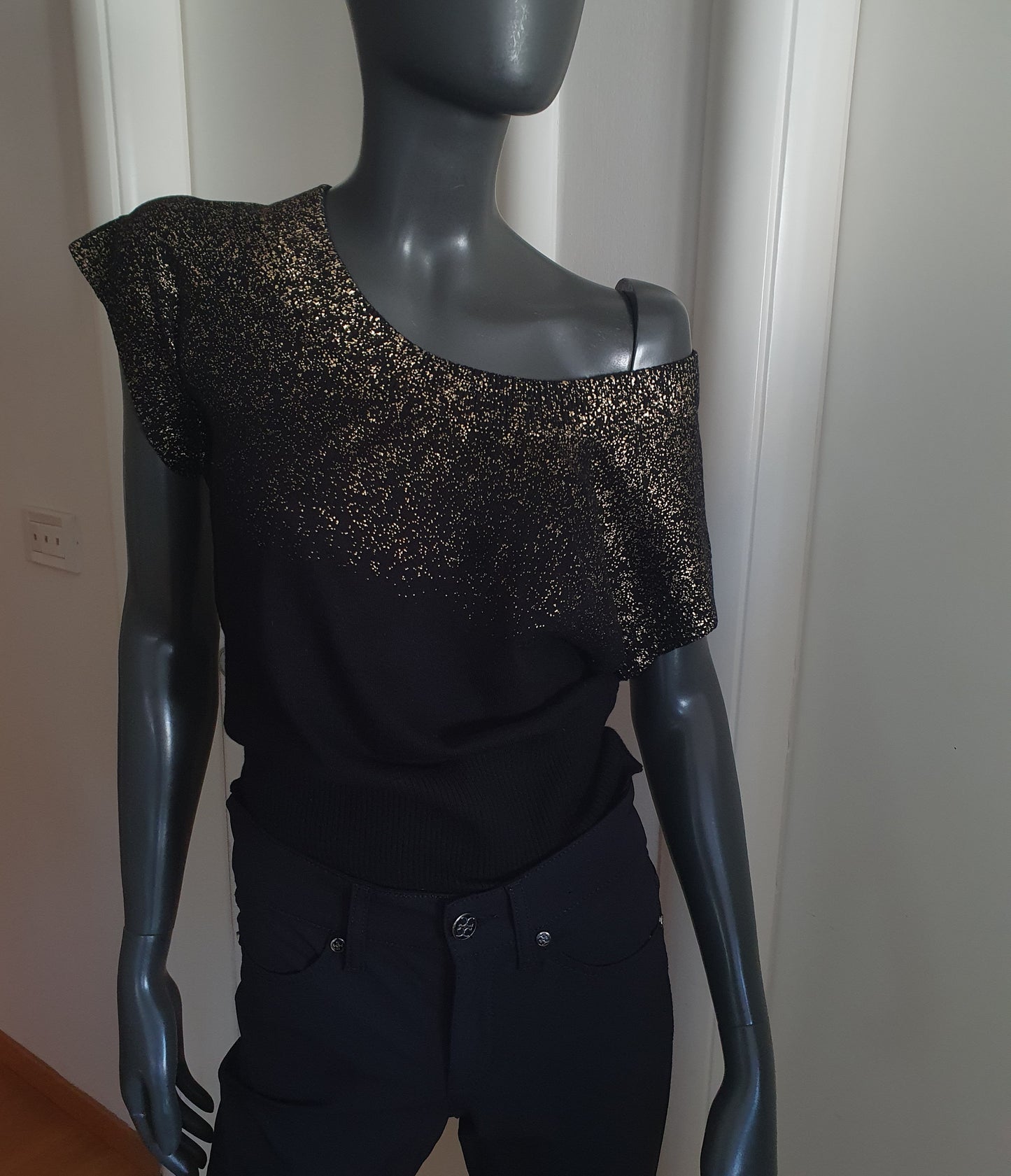 HUGO BOSS top
