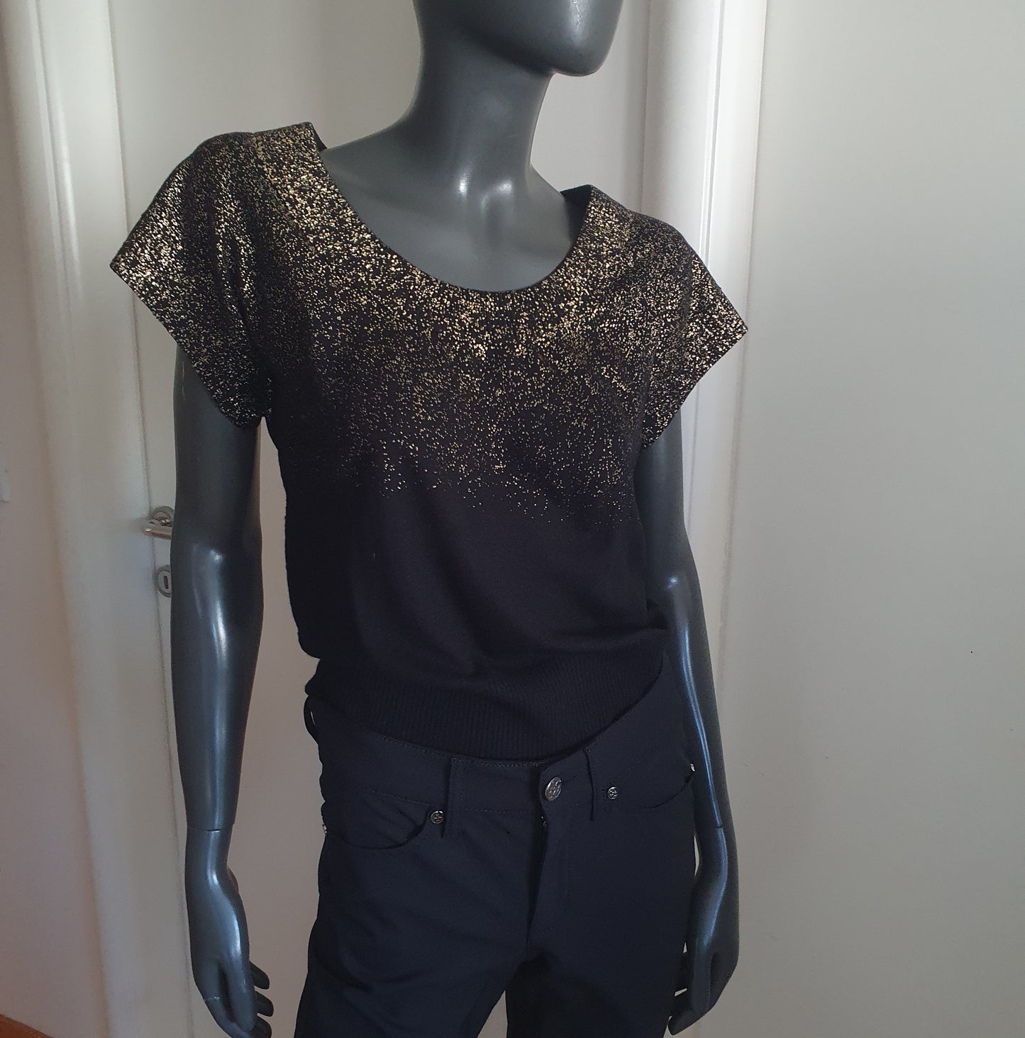 HUGO BOSS top