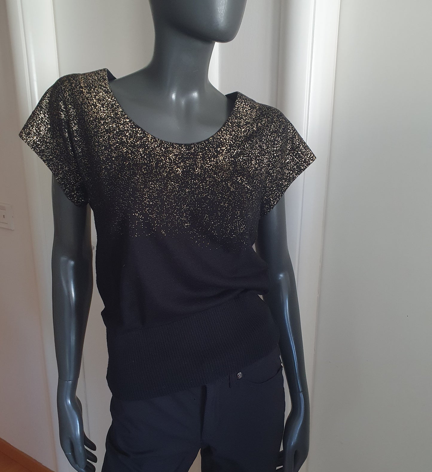 HUGO BOSS top