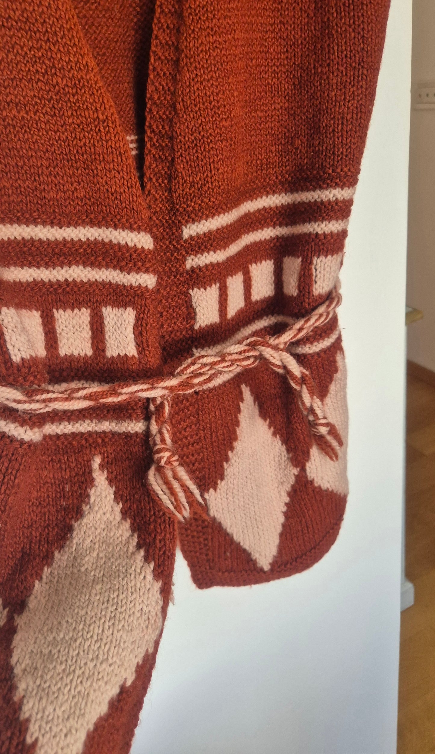 vintage pleteni prsluk/kardigan s remenom, ručni rad