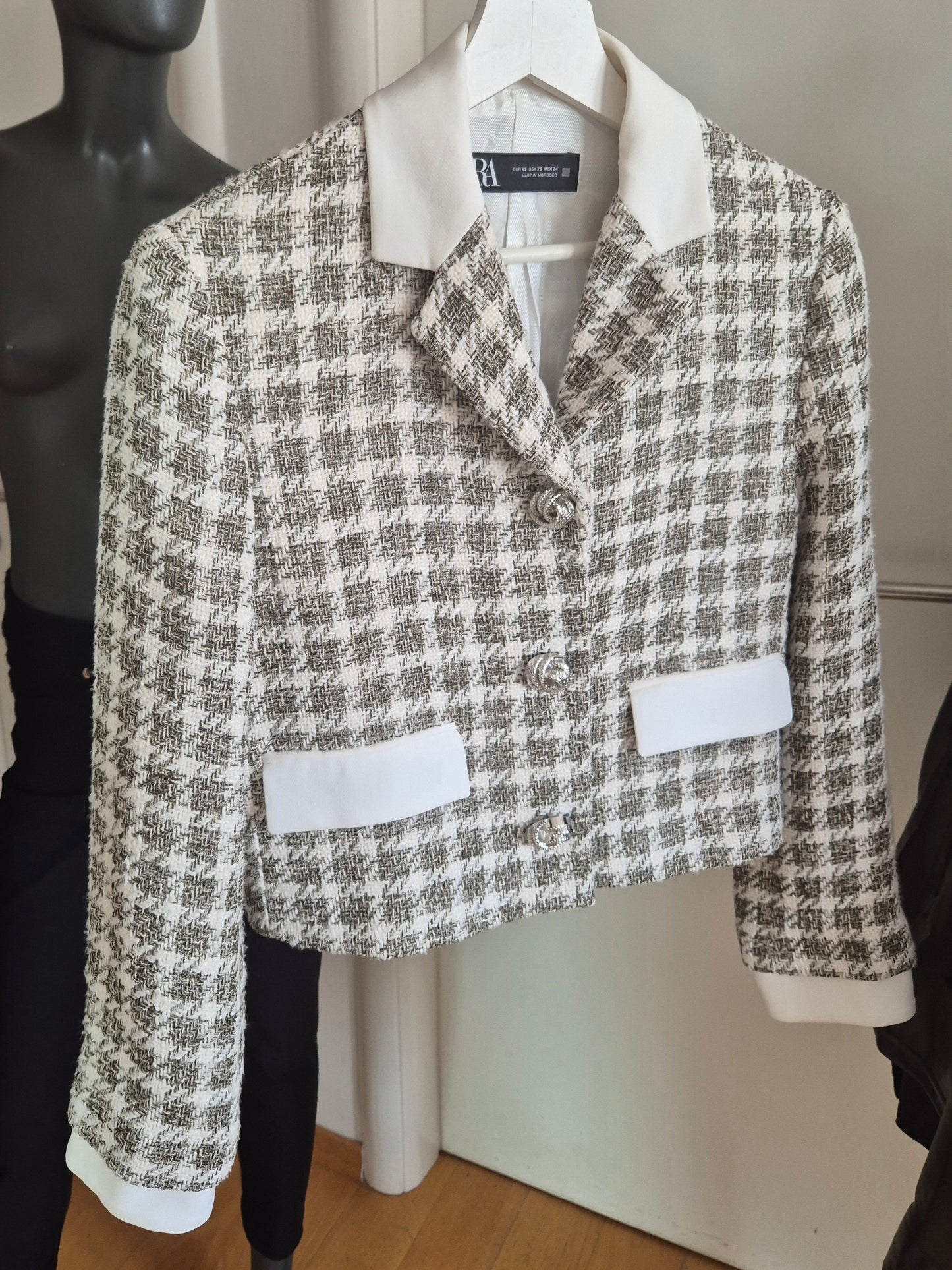 ZARA tweed jakna 🤍