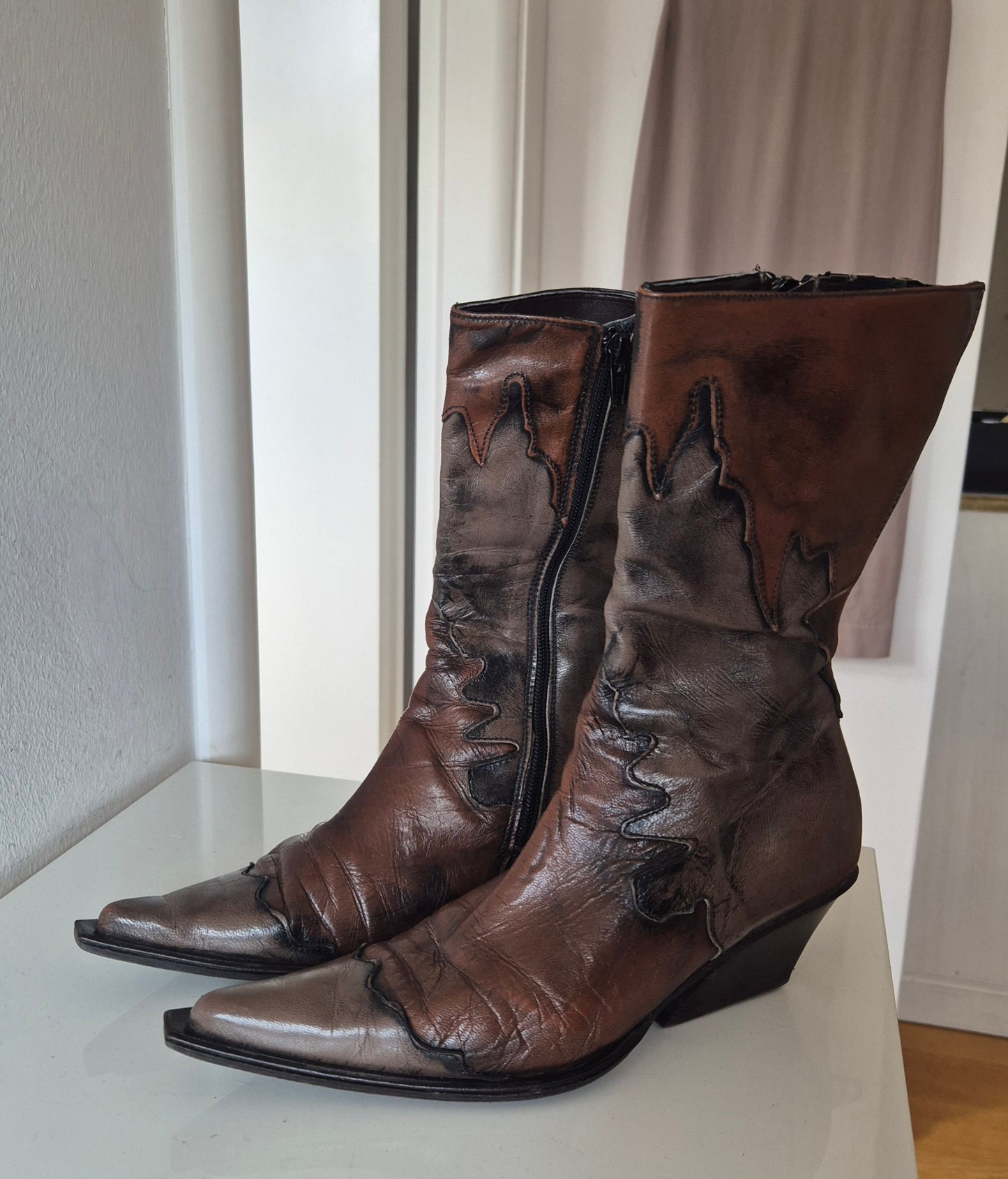 vintage kaubojke, koža, broj 37