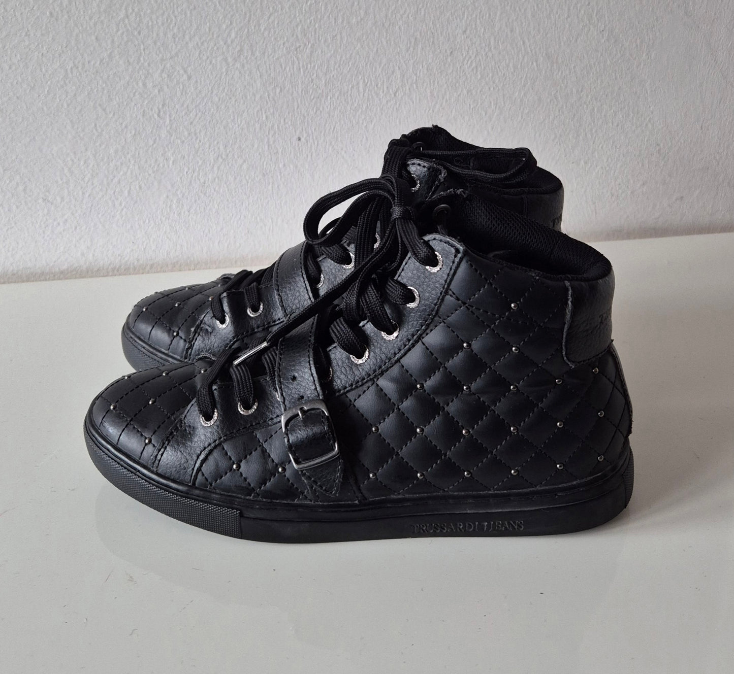 TRUSSARDI shoes, broj 37