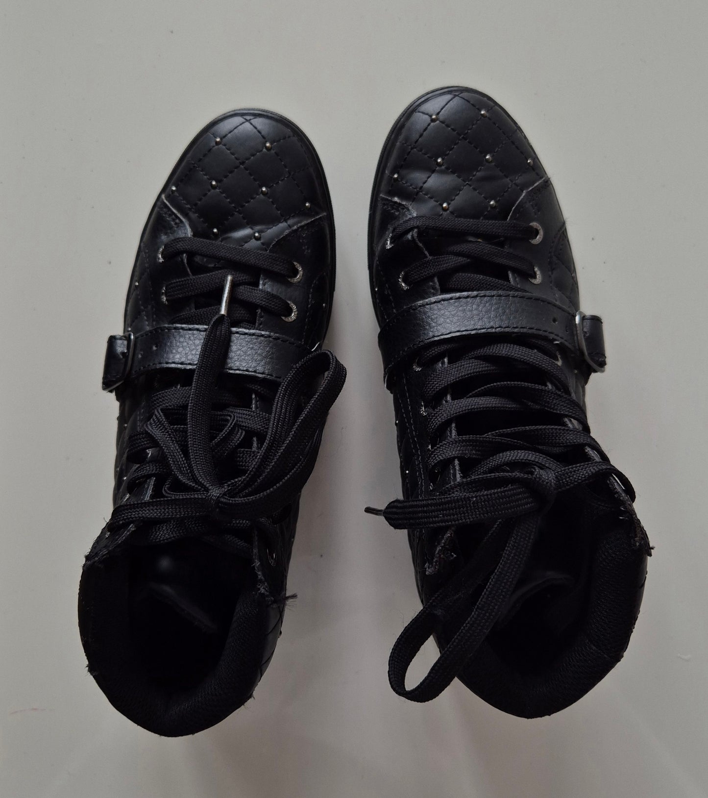 TRUSSARDI shoes, broj 37