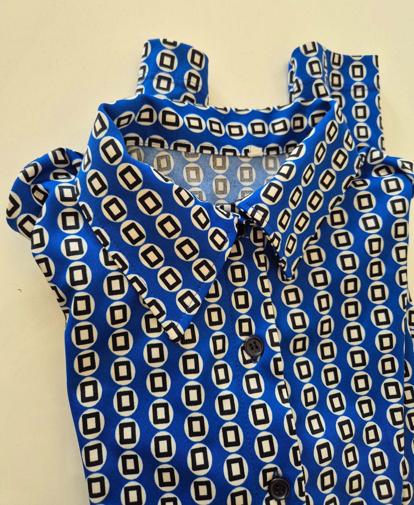 70s vintage košulja, savršen geometrijski uzorak