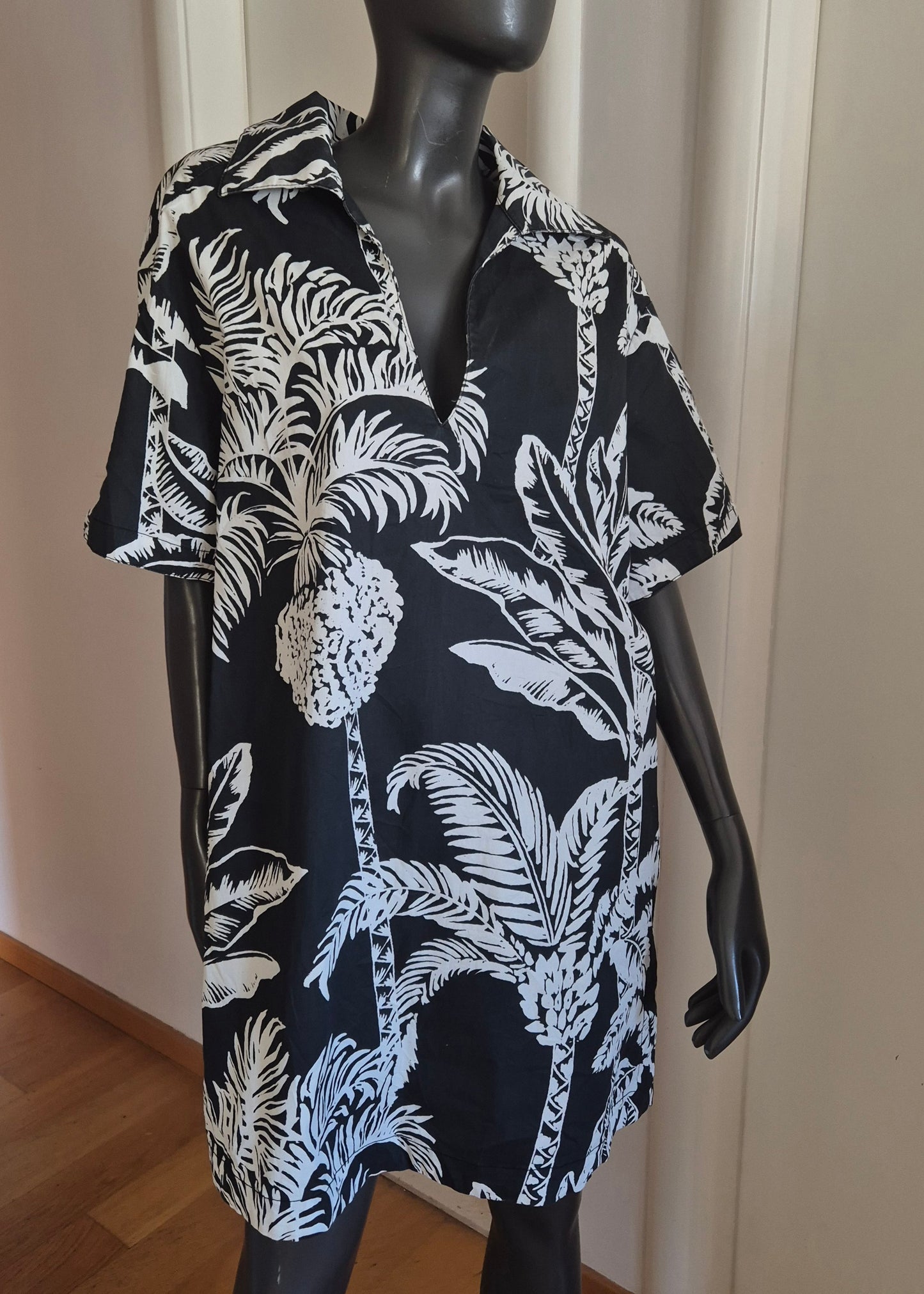 crno-bijela pamučna haljina, tropical print