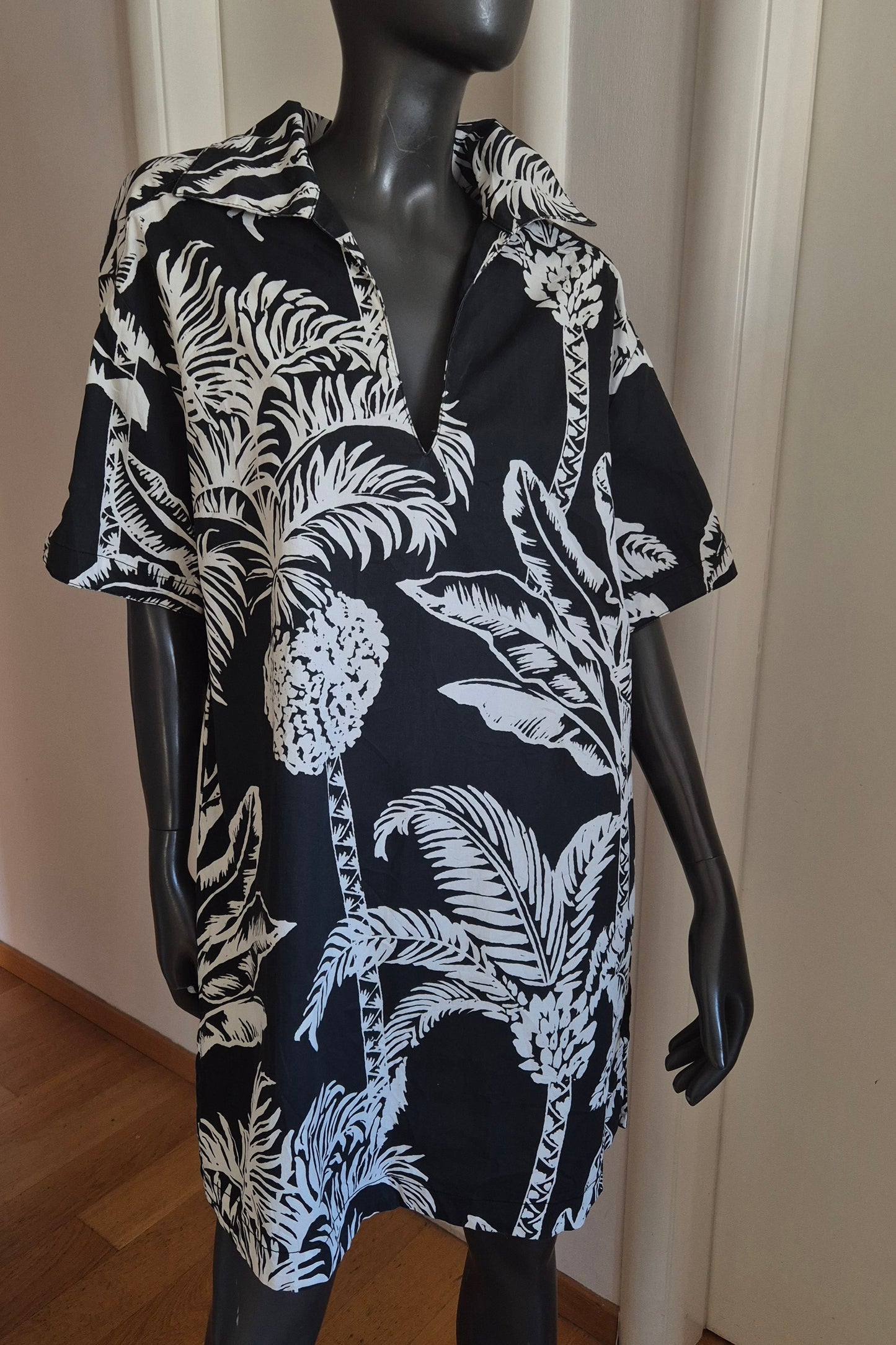 crno-bijela pamučna haljina, tropical print