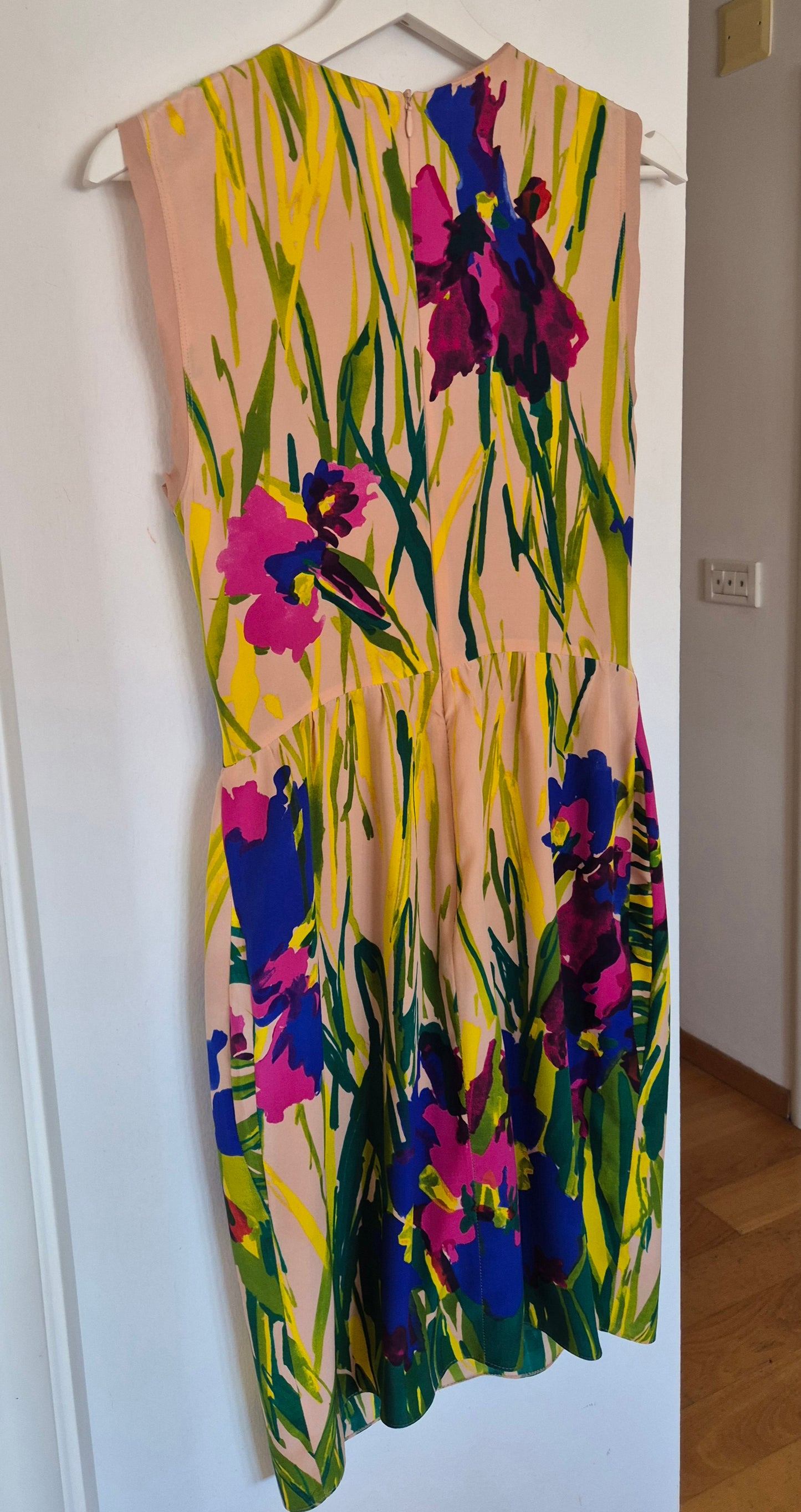 BLUMARINE haljina, 100% svila, nova