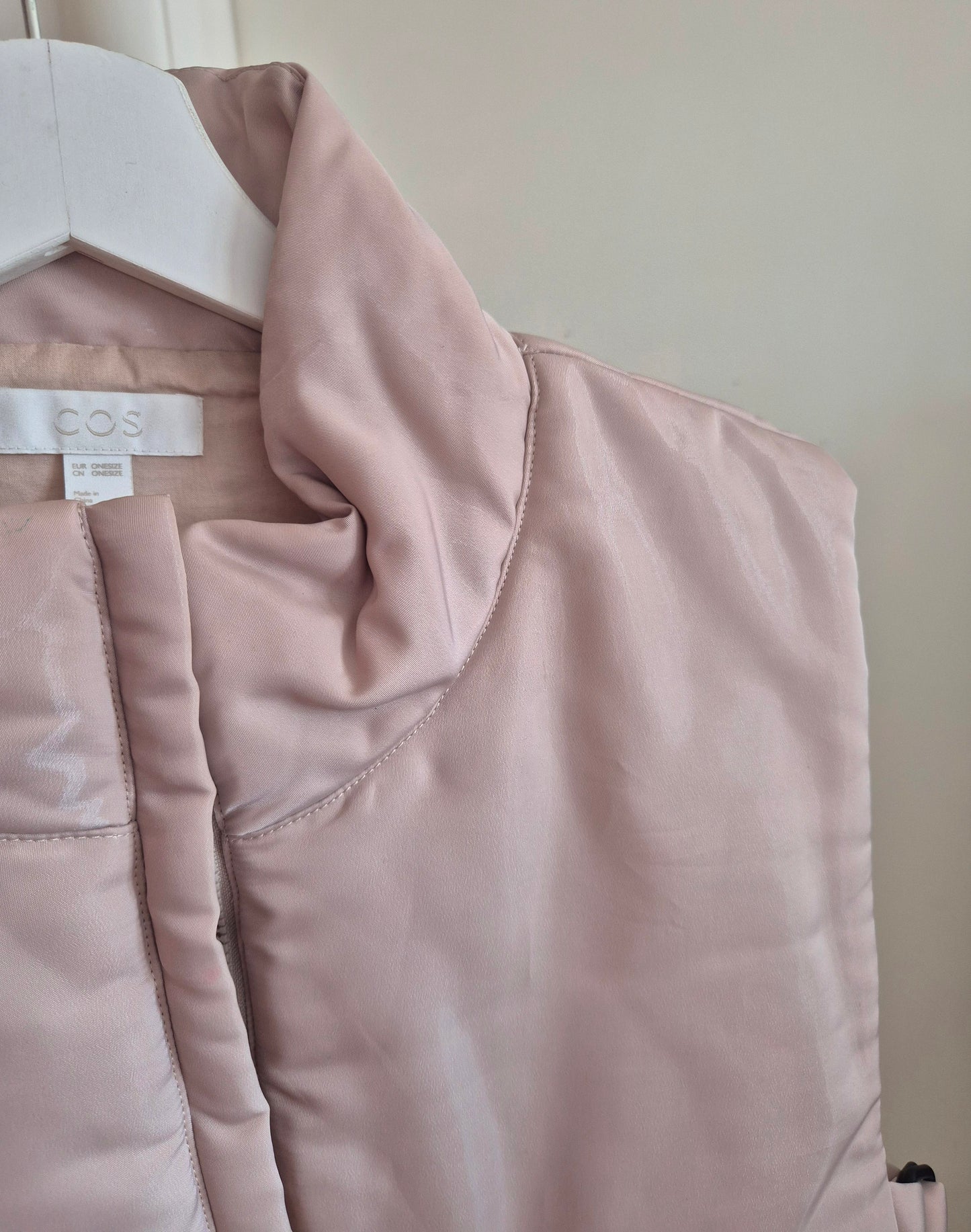 COS prsluk light beige