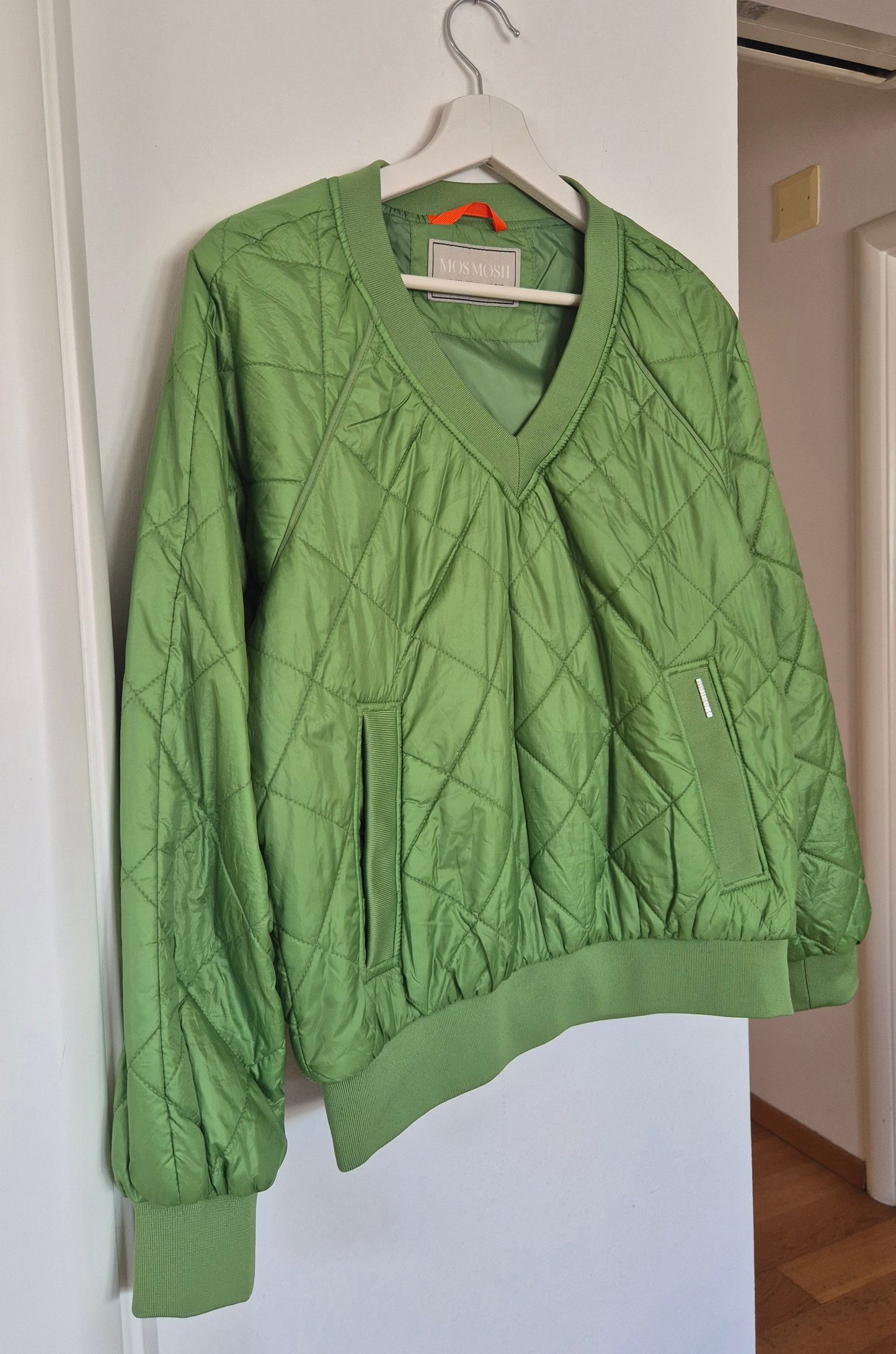 MOS MOSH lightweight proštepana majica, nova