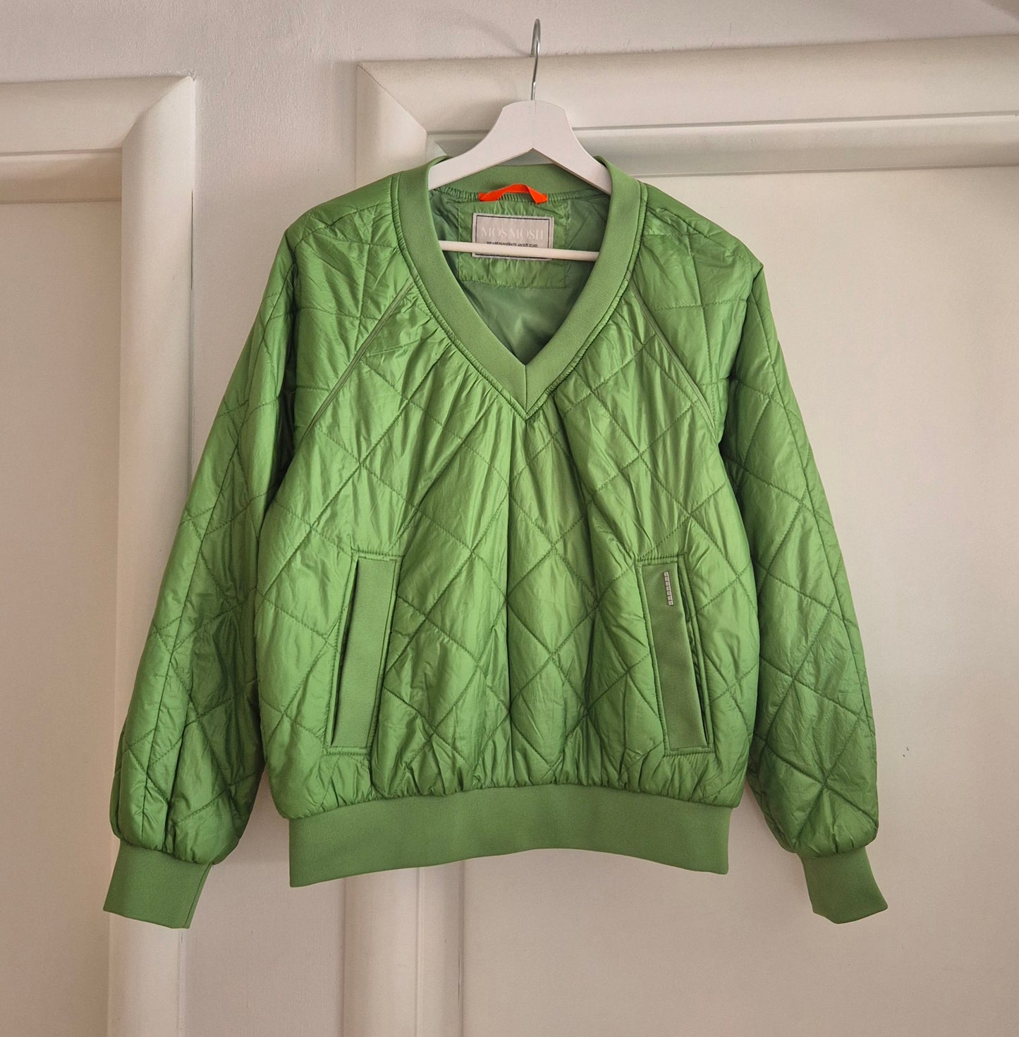 MOS MOSH lightweight proštepana majica, nova