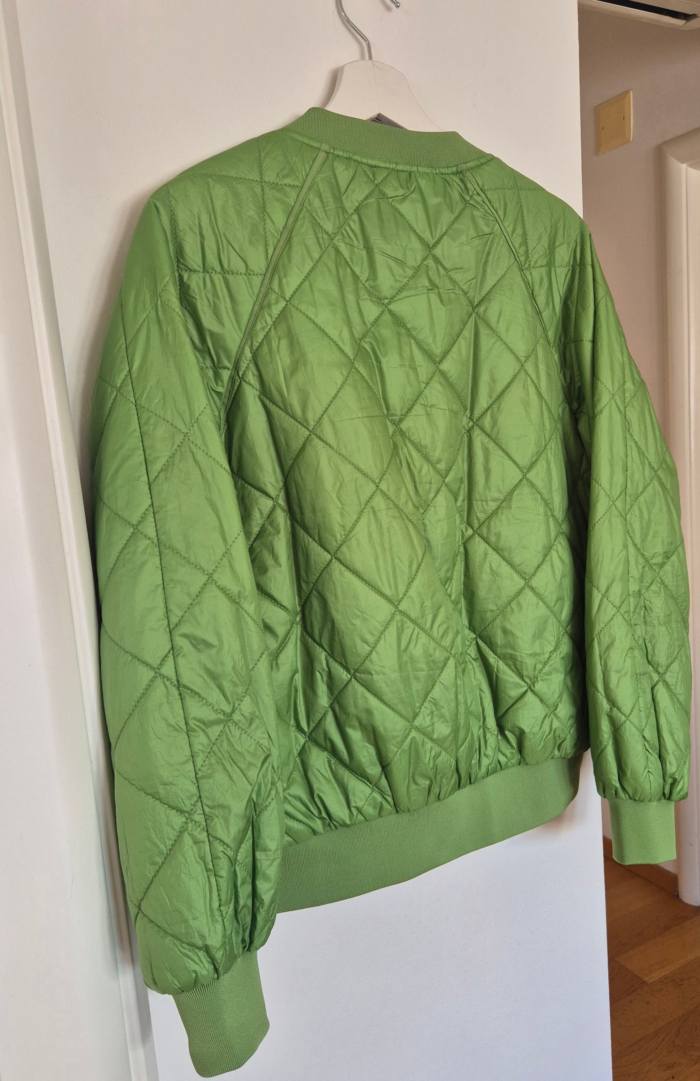 MOS MOSH lightweight proštepana majica, nova
