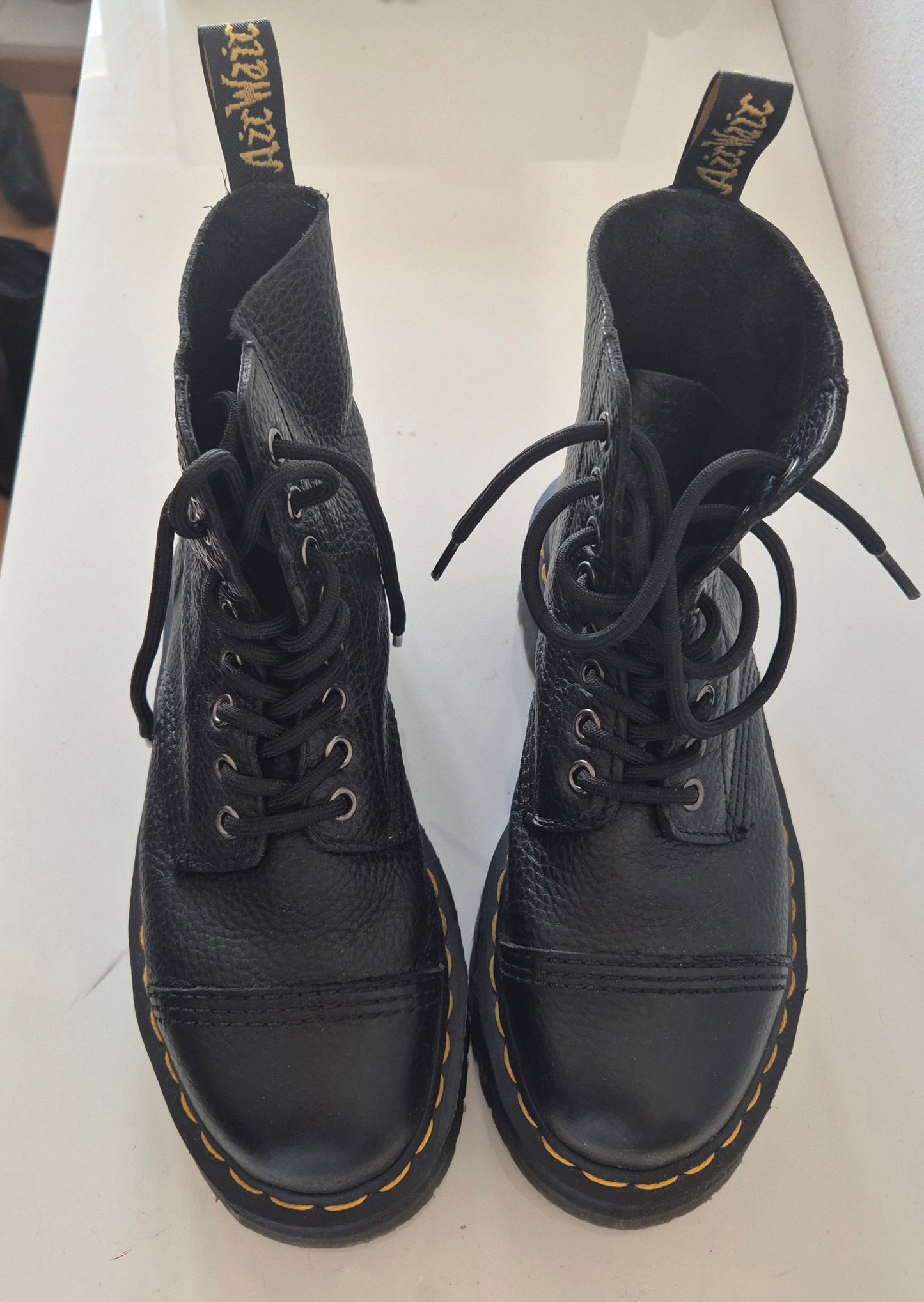 DR. MARTENS čizme, koža, broj 38, nove