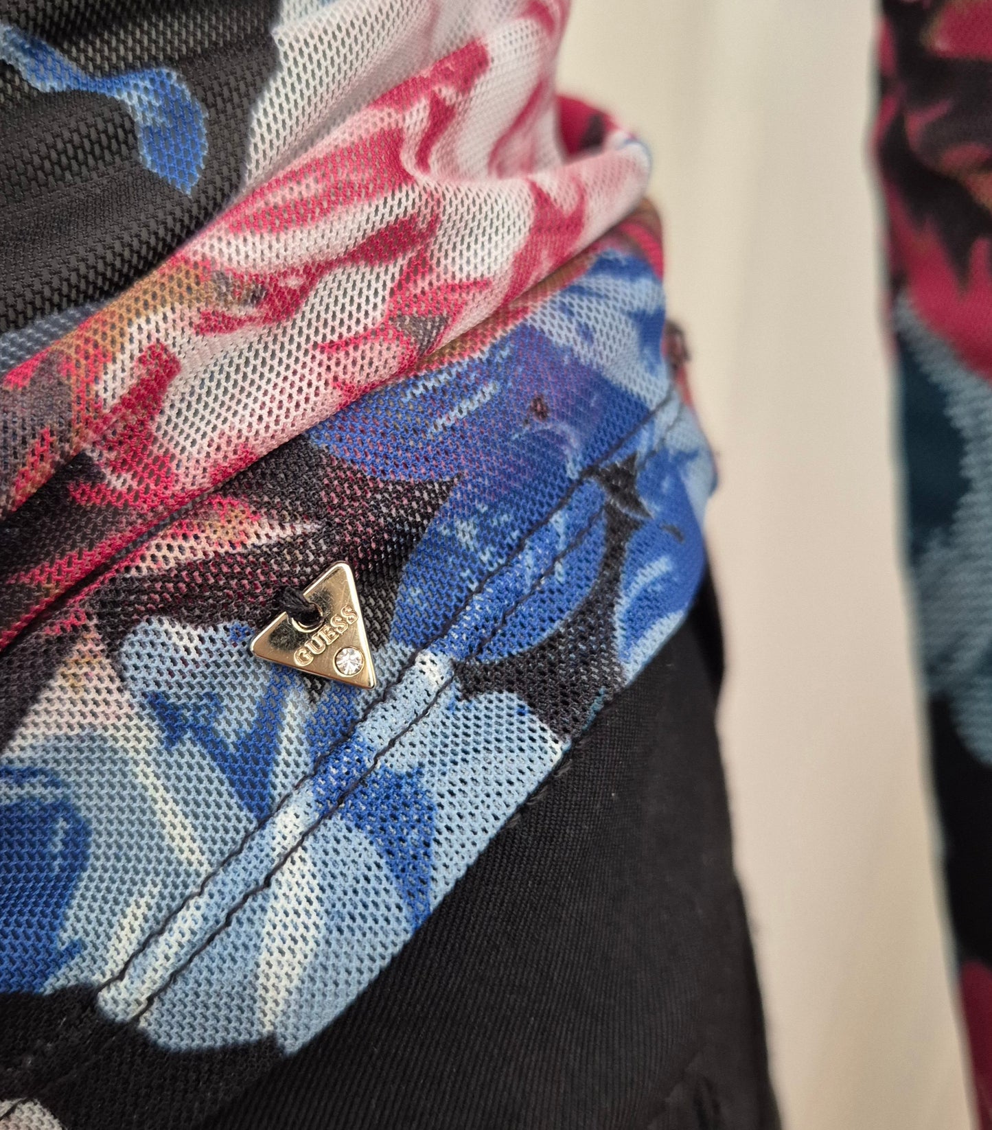 GUESS mesh top/majica cvjetnog uzorka