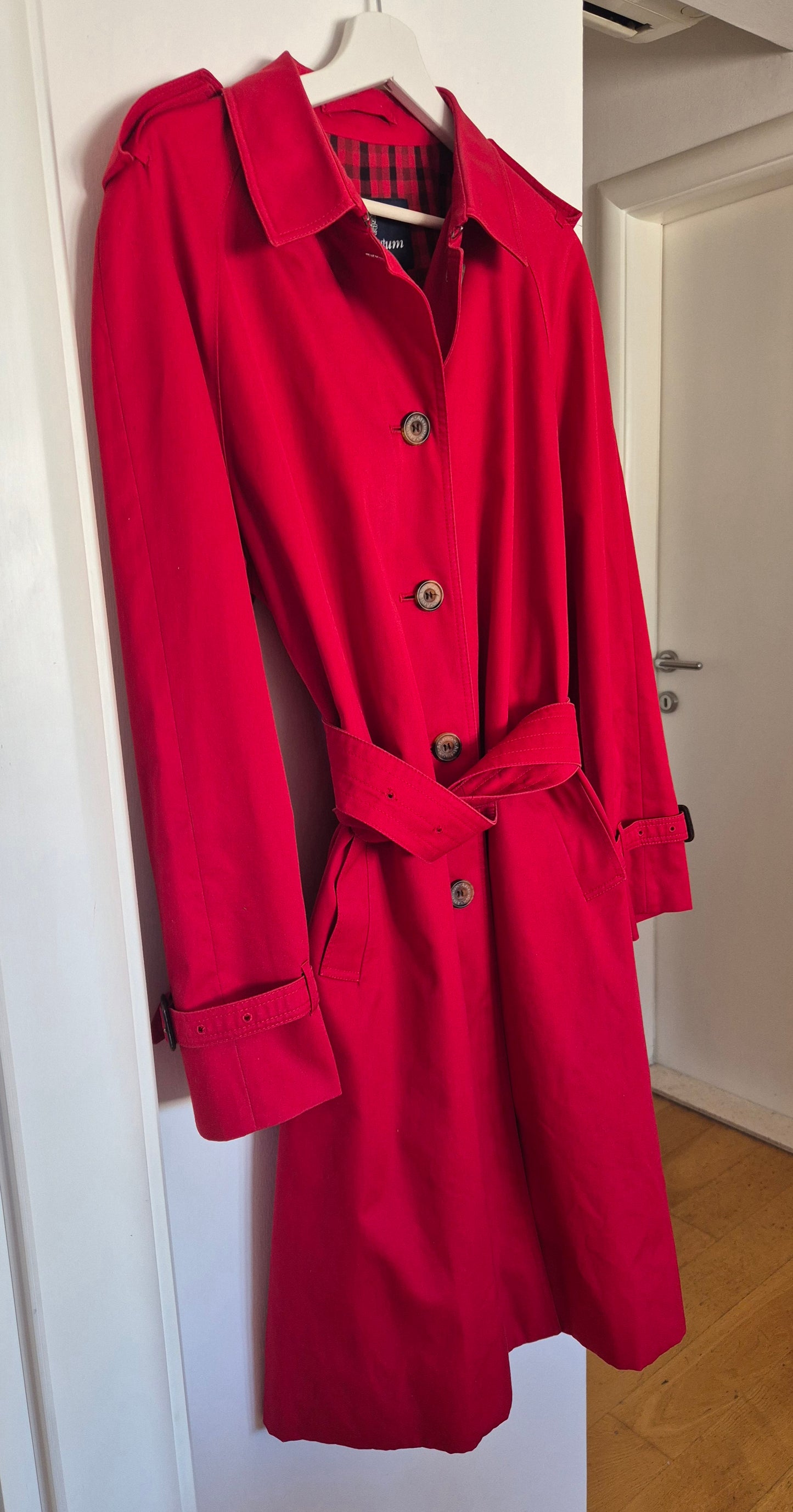 AQUASCUTUM baloner