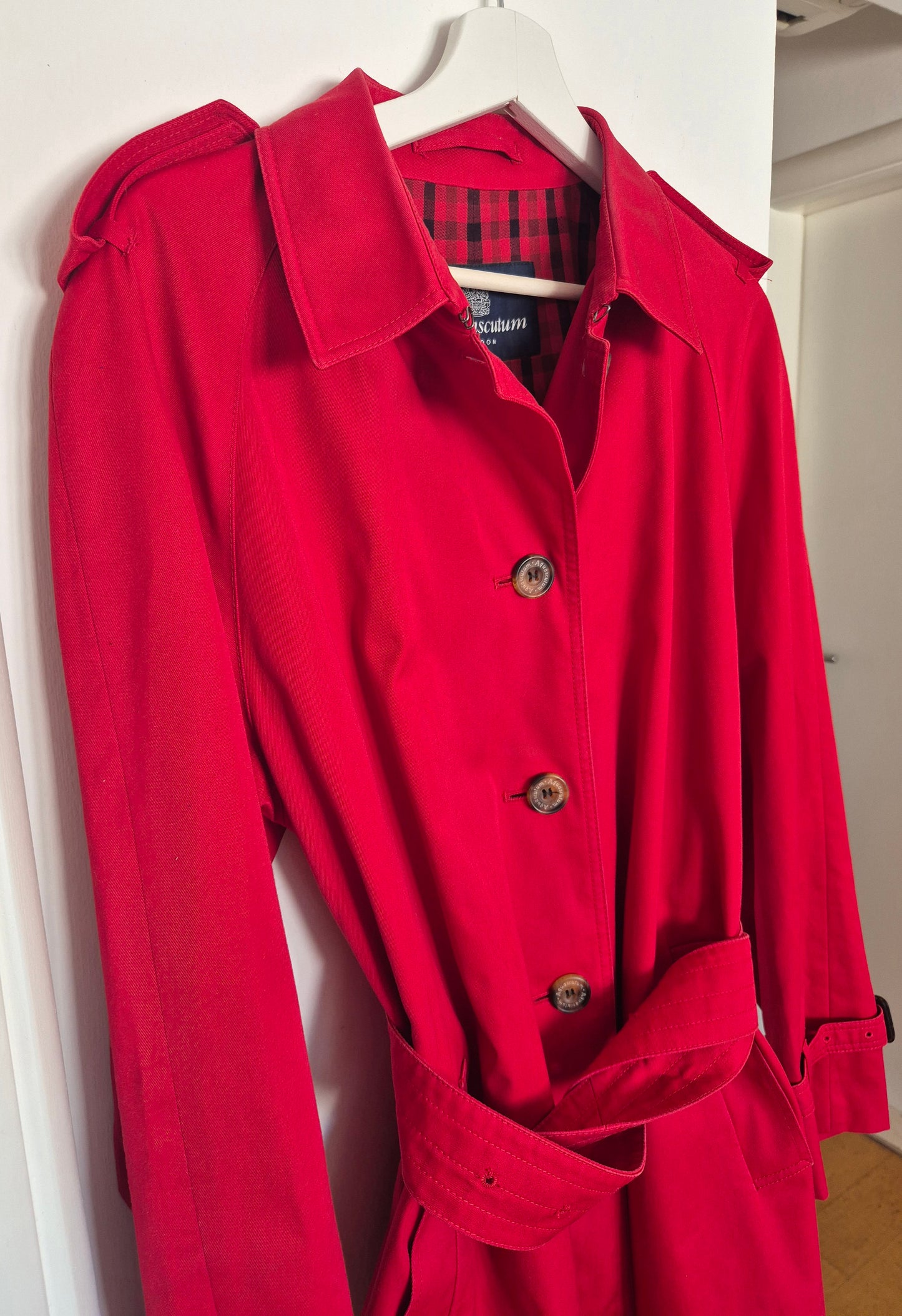 AQUASCUTUM baloner