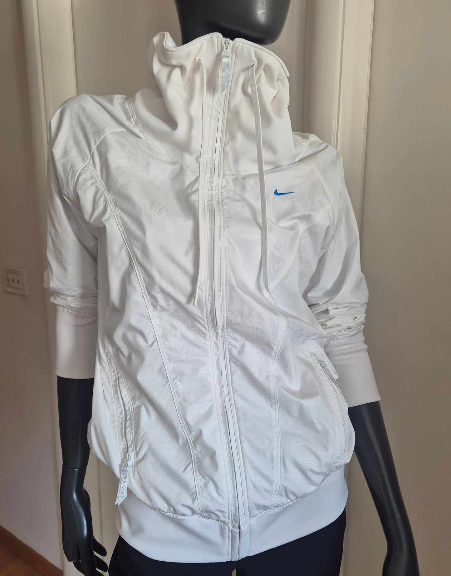 NIKE lightweight jakna, nova