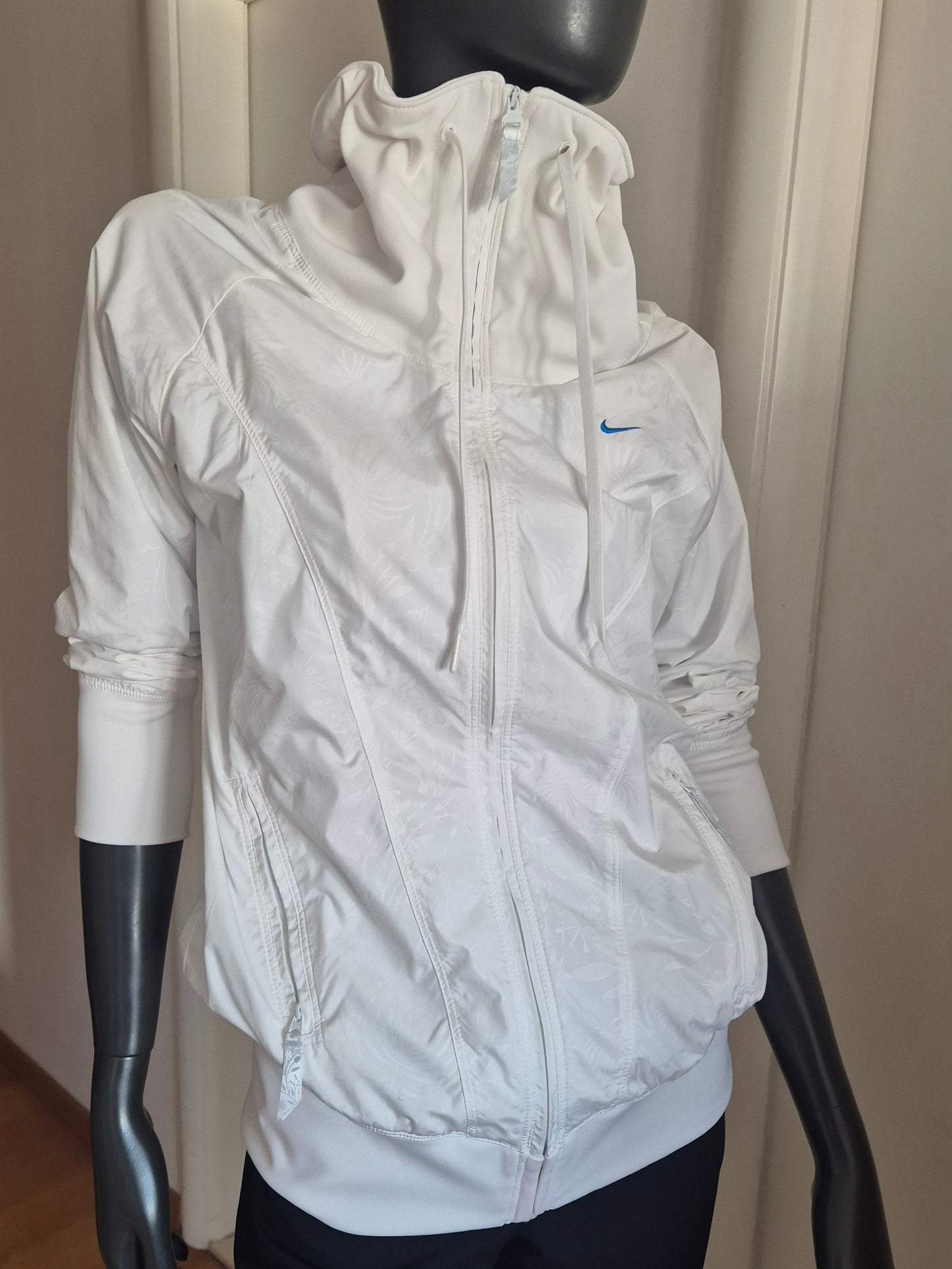 NIKE lightweight jakna, nova