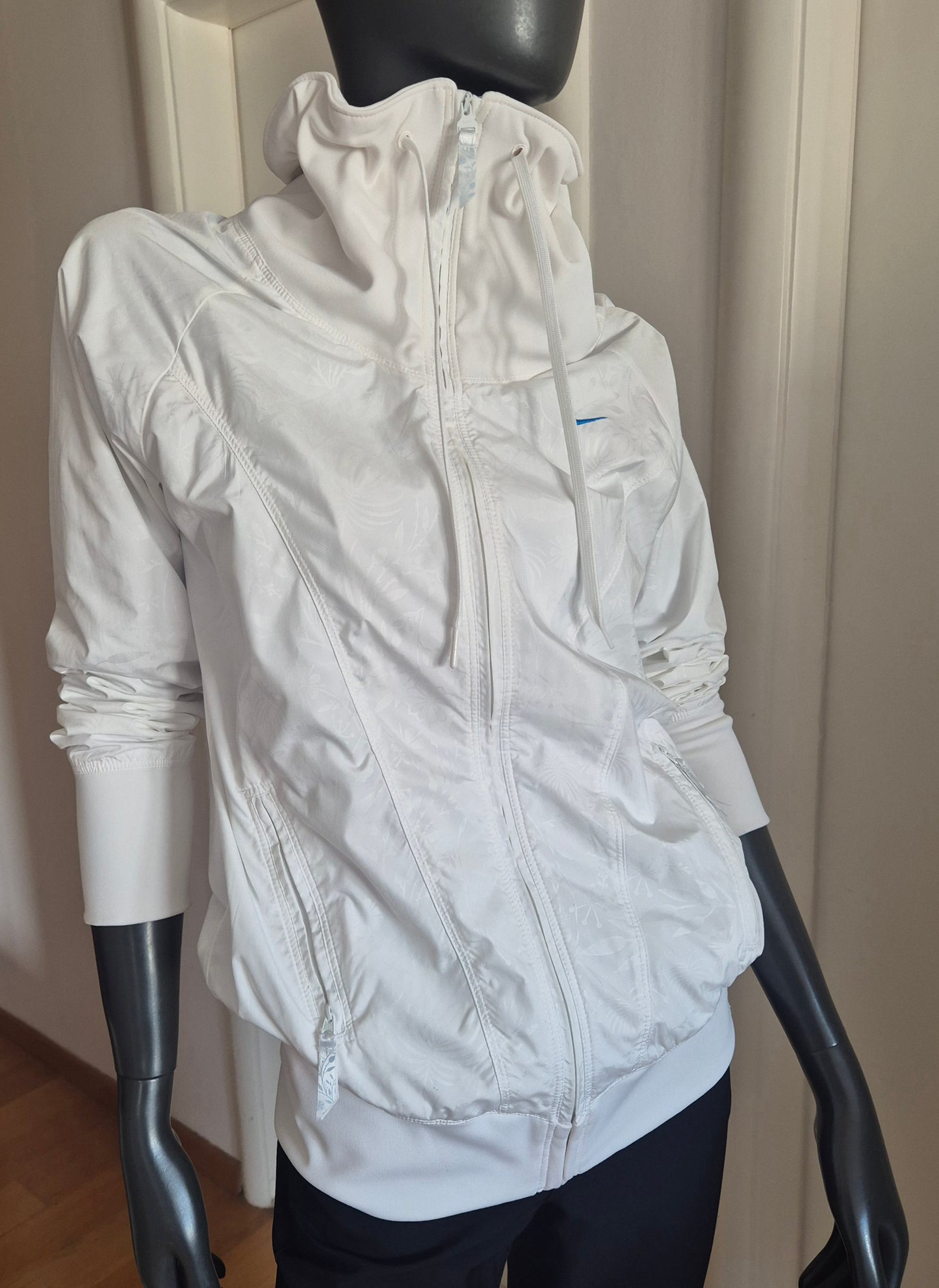 NIKE lightweight jakna, nova