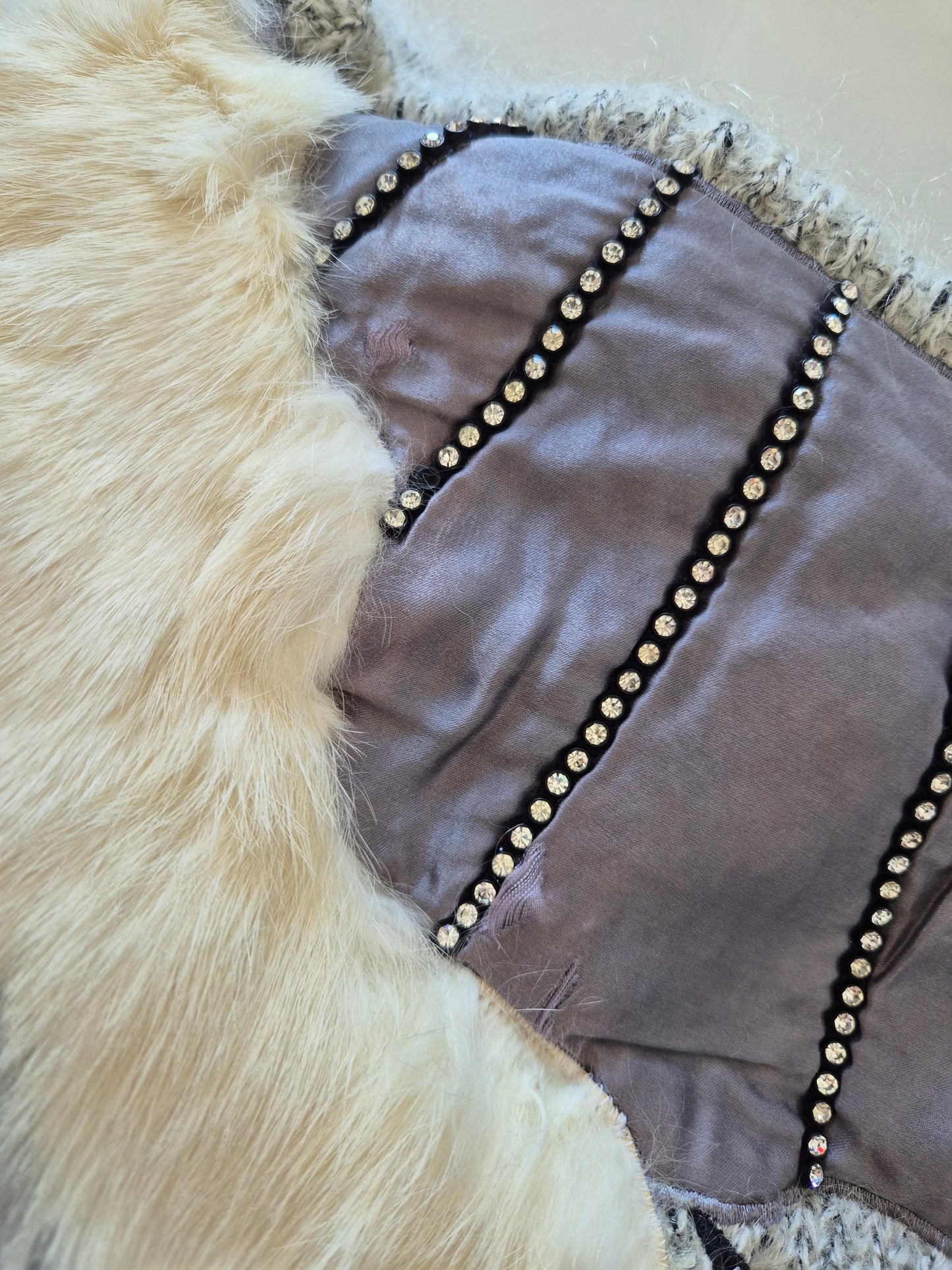 NORMA LISSEK 80s vintage dizajnerski pulover od vune i mohera, s detaljima od krzna, svile i perlica
