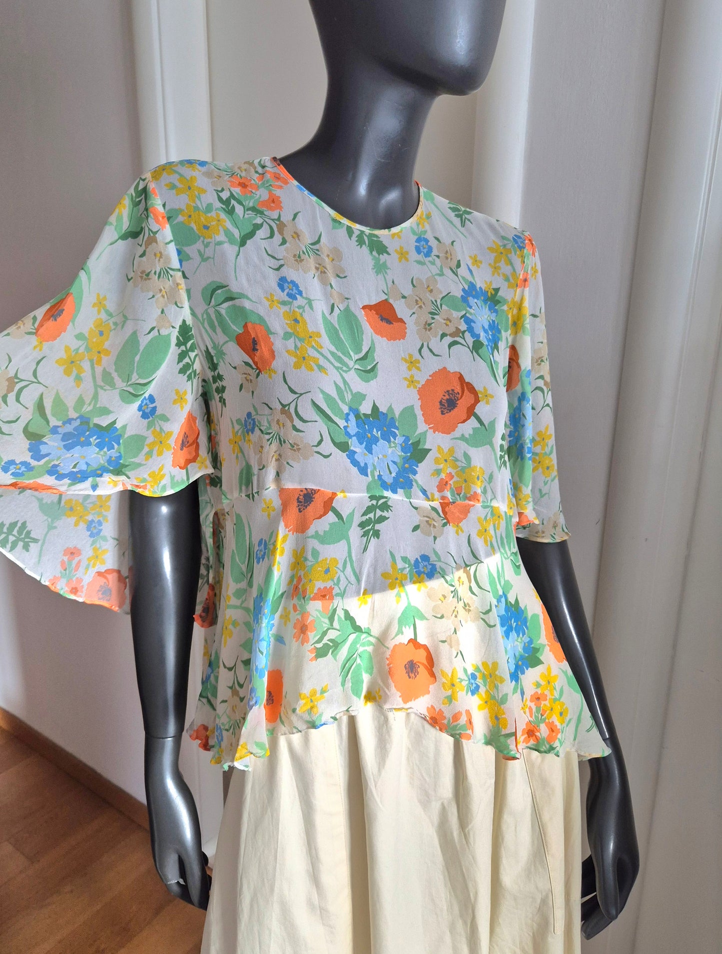 romantična bluza posebnog kroja 🌸