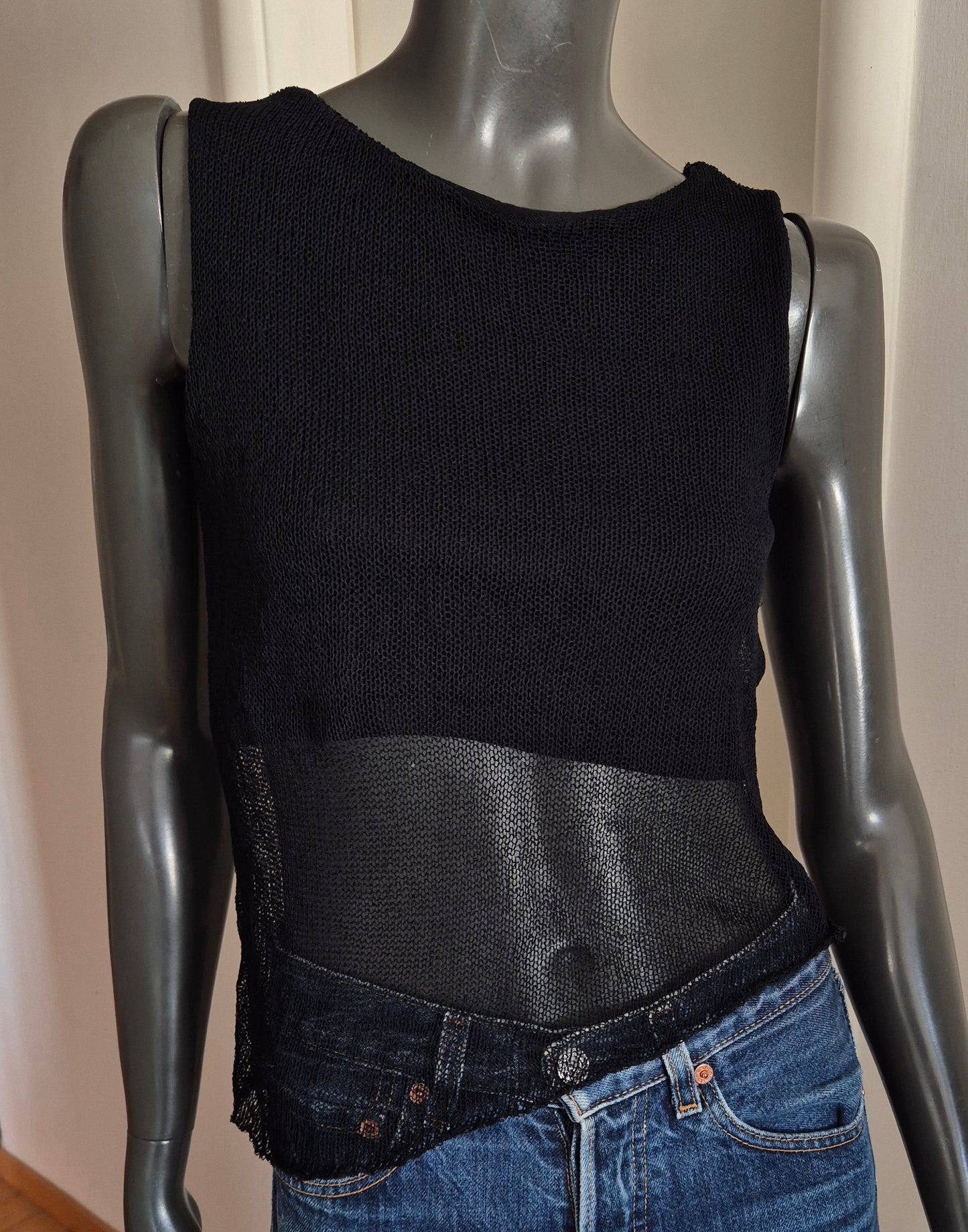 crni mrežasti top, novo 🖤