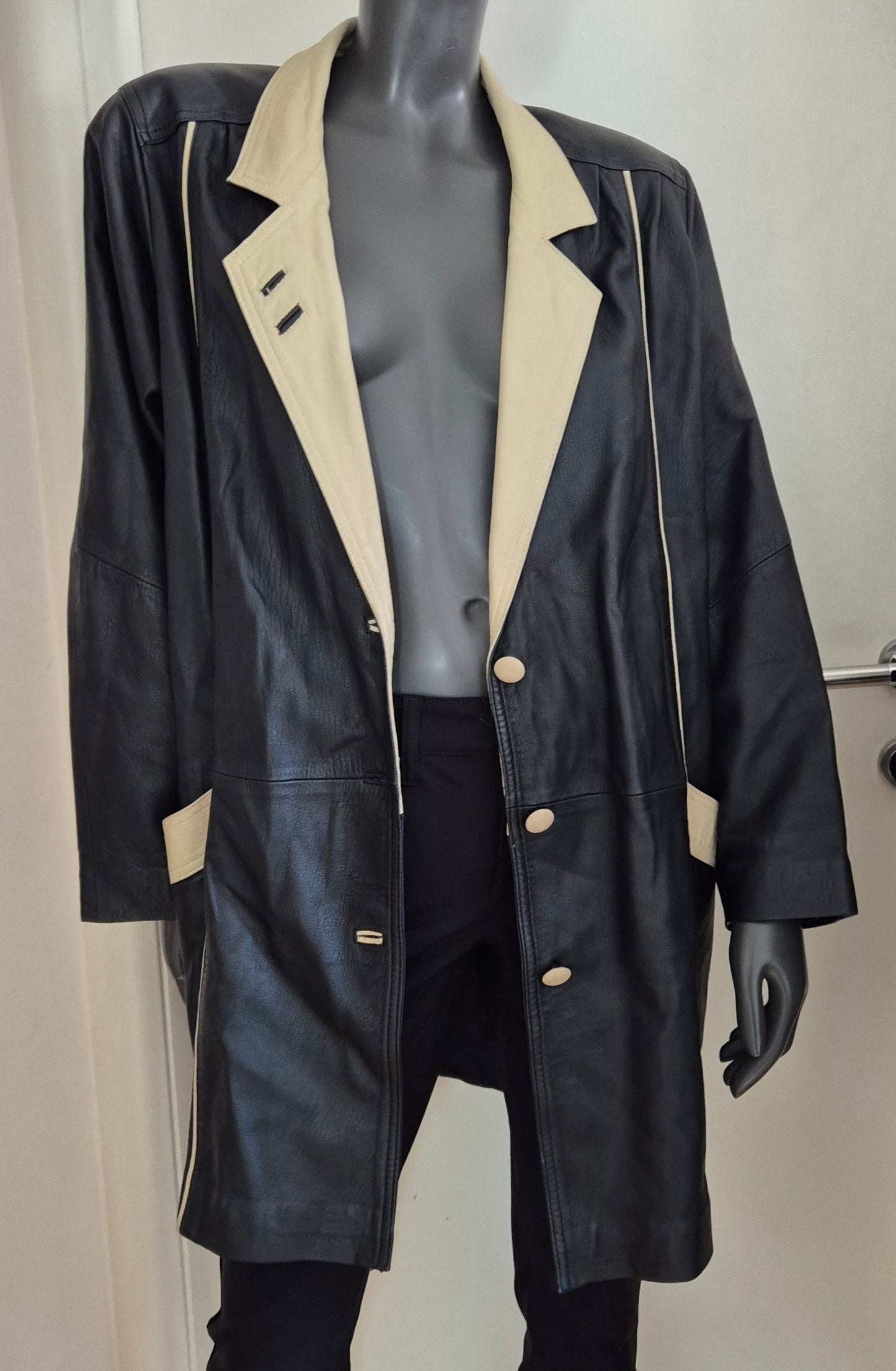 vintage kožna jakna, crna s beige detaljima