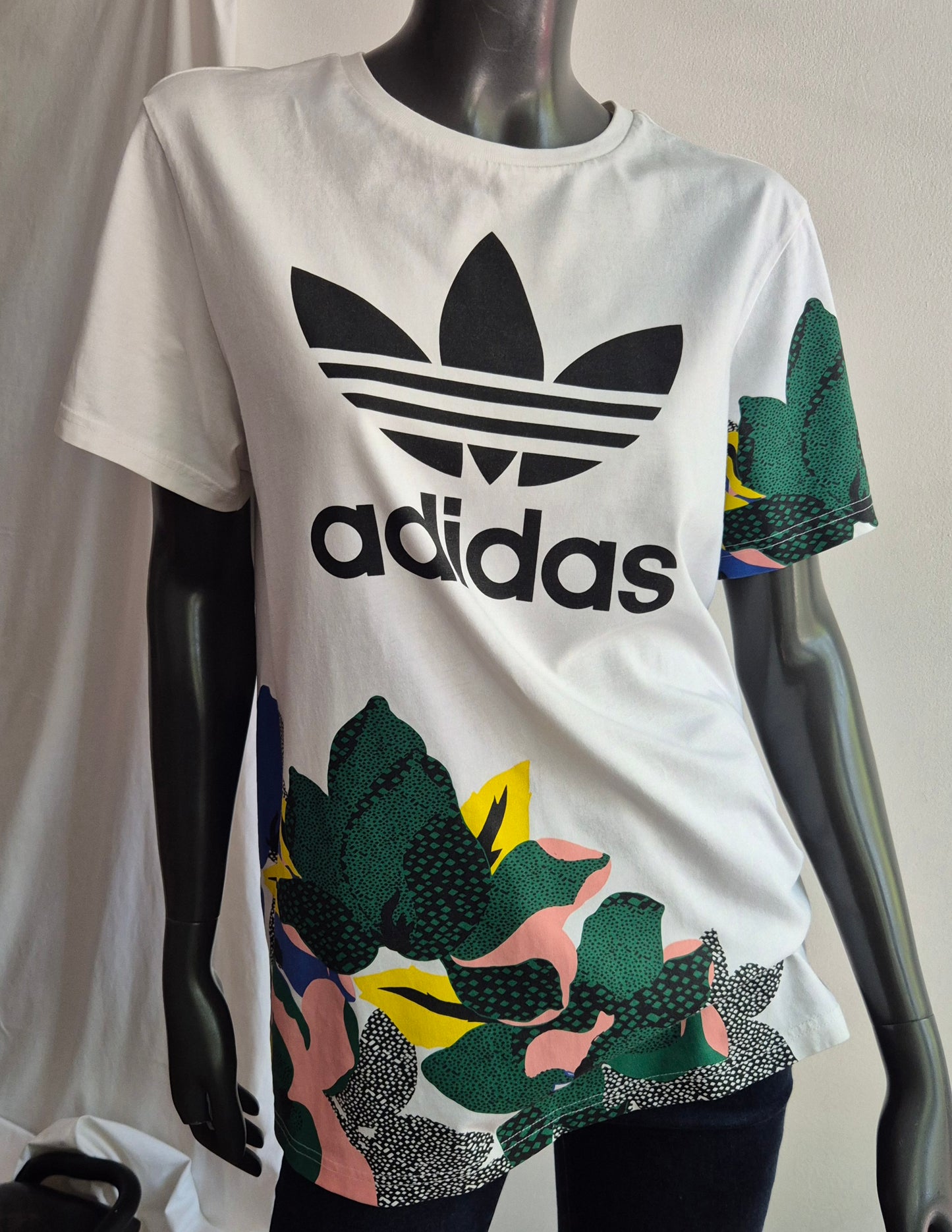 ADIDAS T-shirt