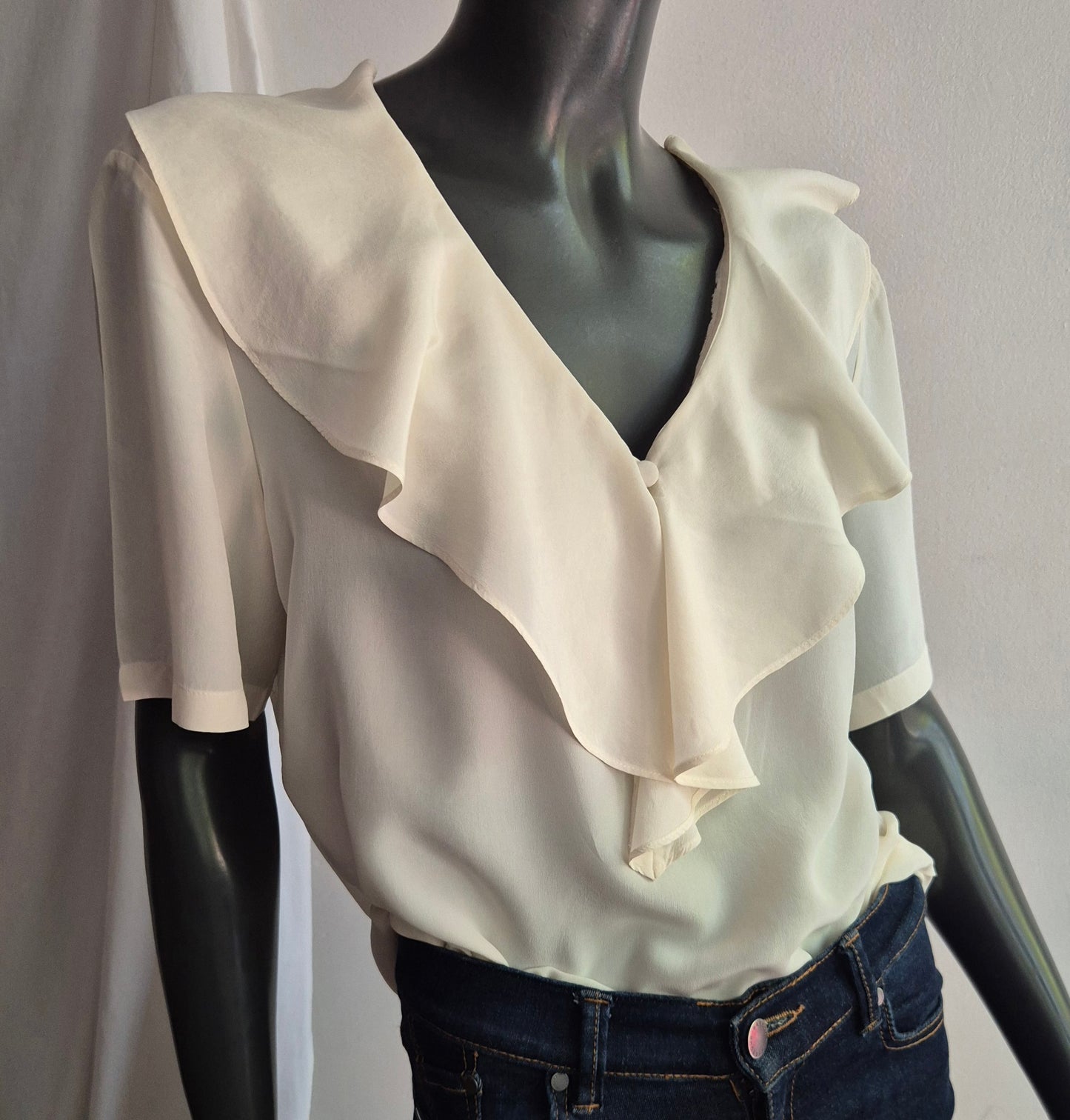 bluza s volanom, svila, nova 🤍