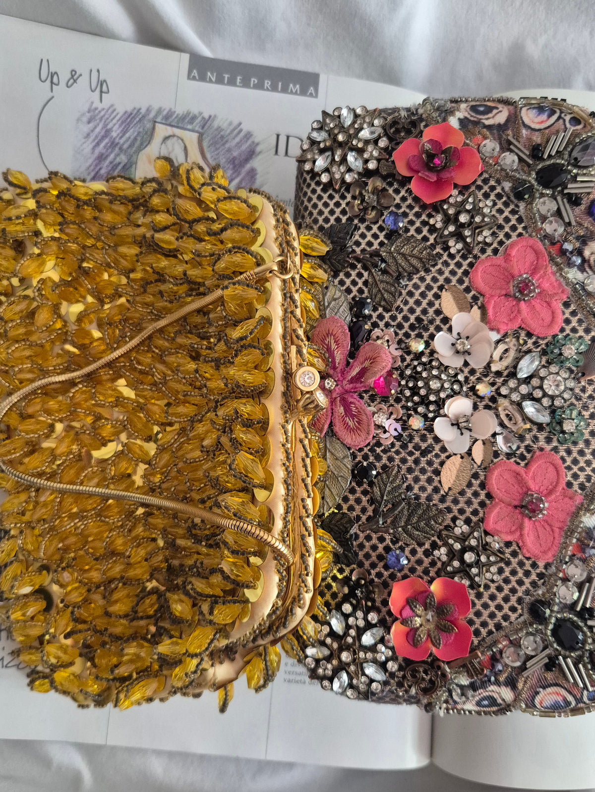 very vintage (60s) party torbica od perlica na svili