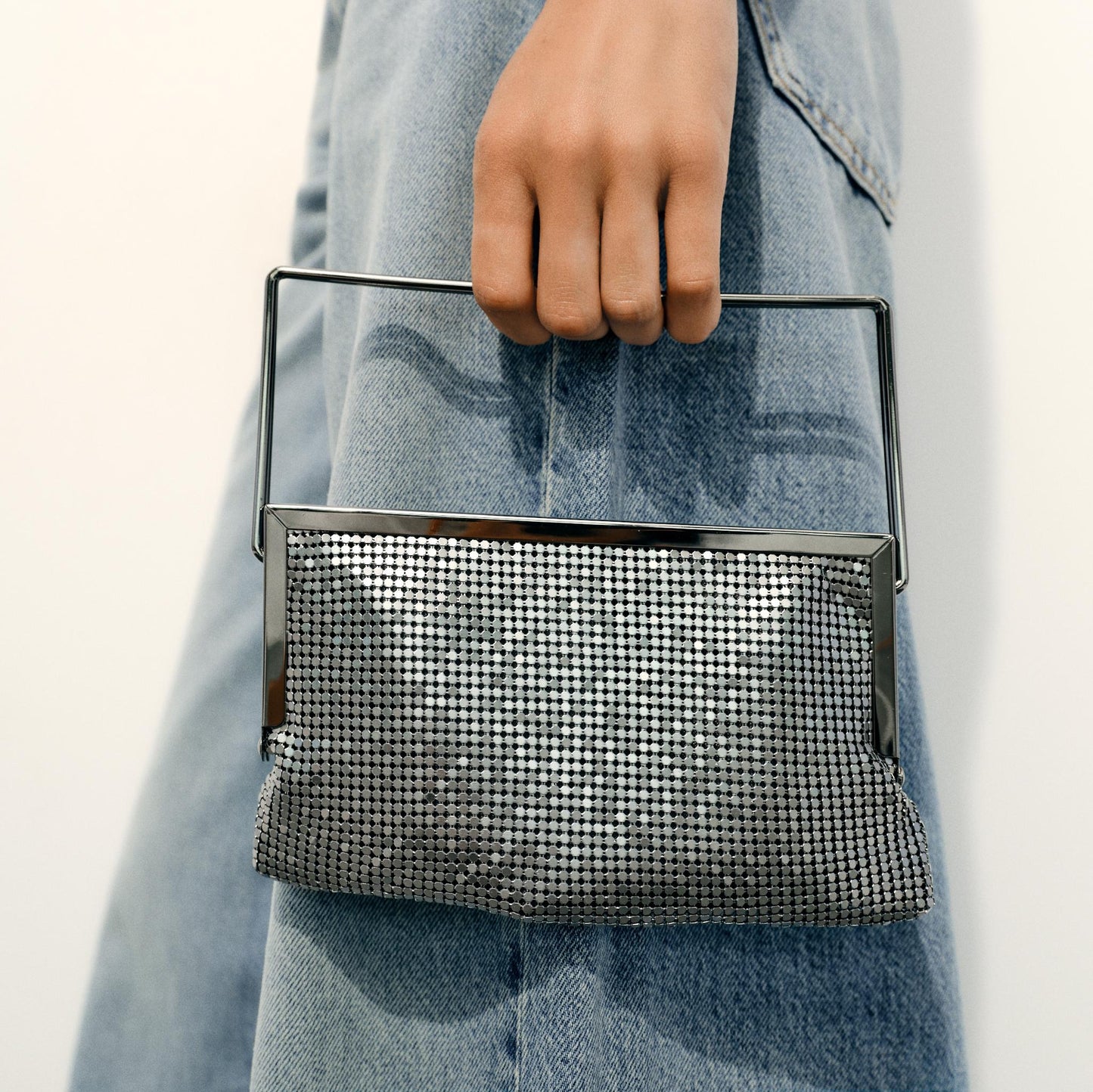 ZARA metalna mesh torba, nova