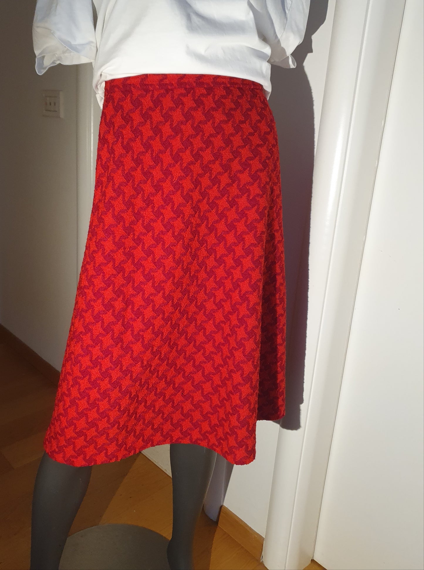 vintage šivana suknja, vuneni bukle