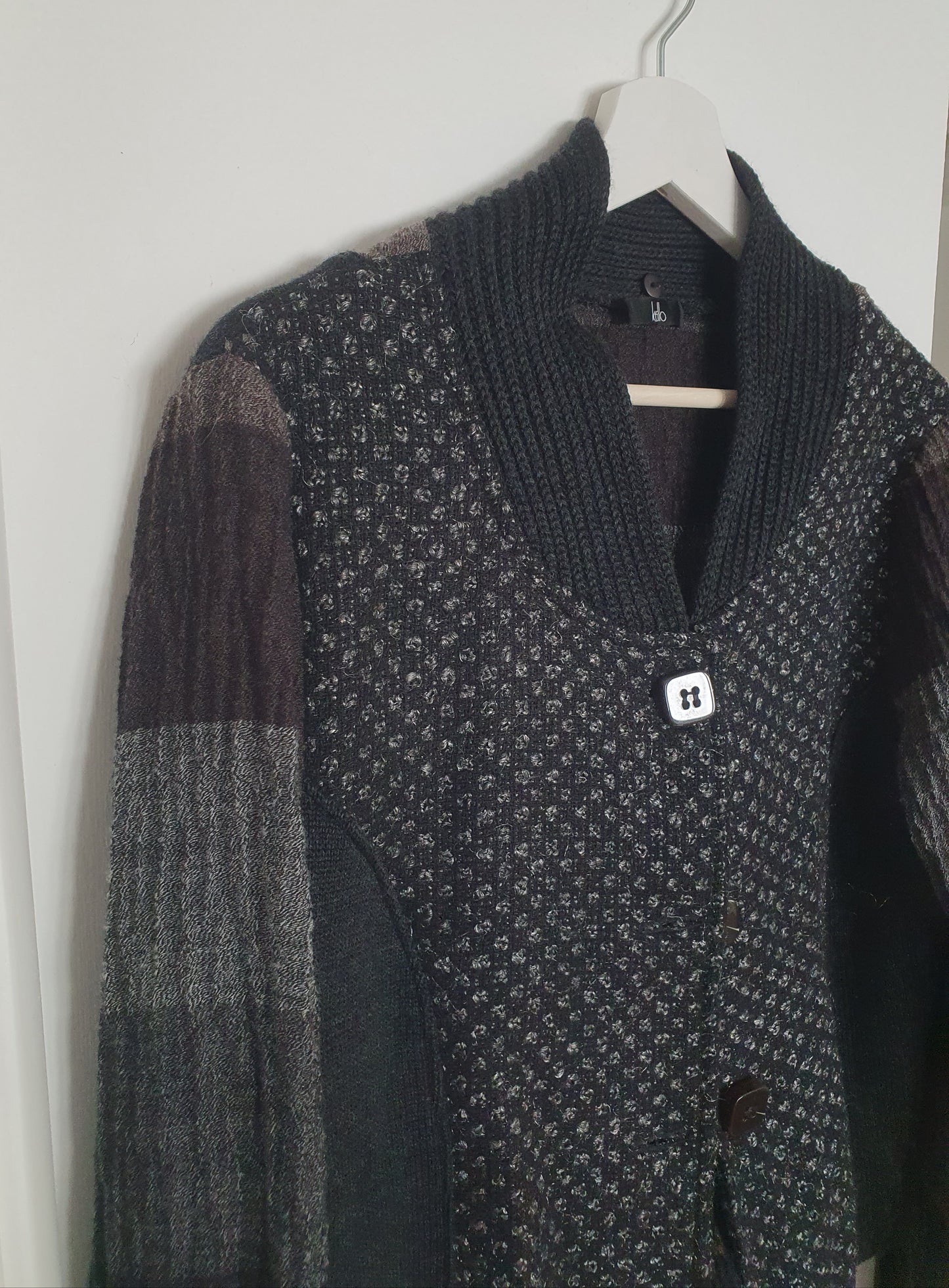 KELLO vunena jakna danskog brenda od kombiniranih materijala/uzoraka