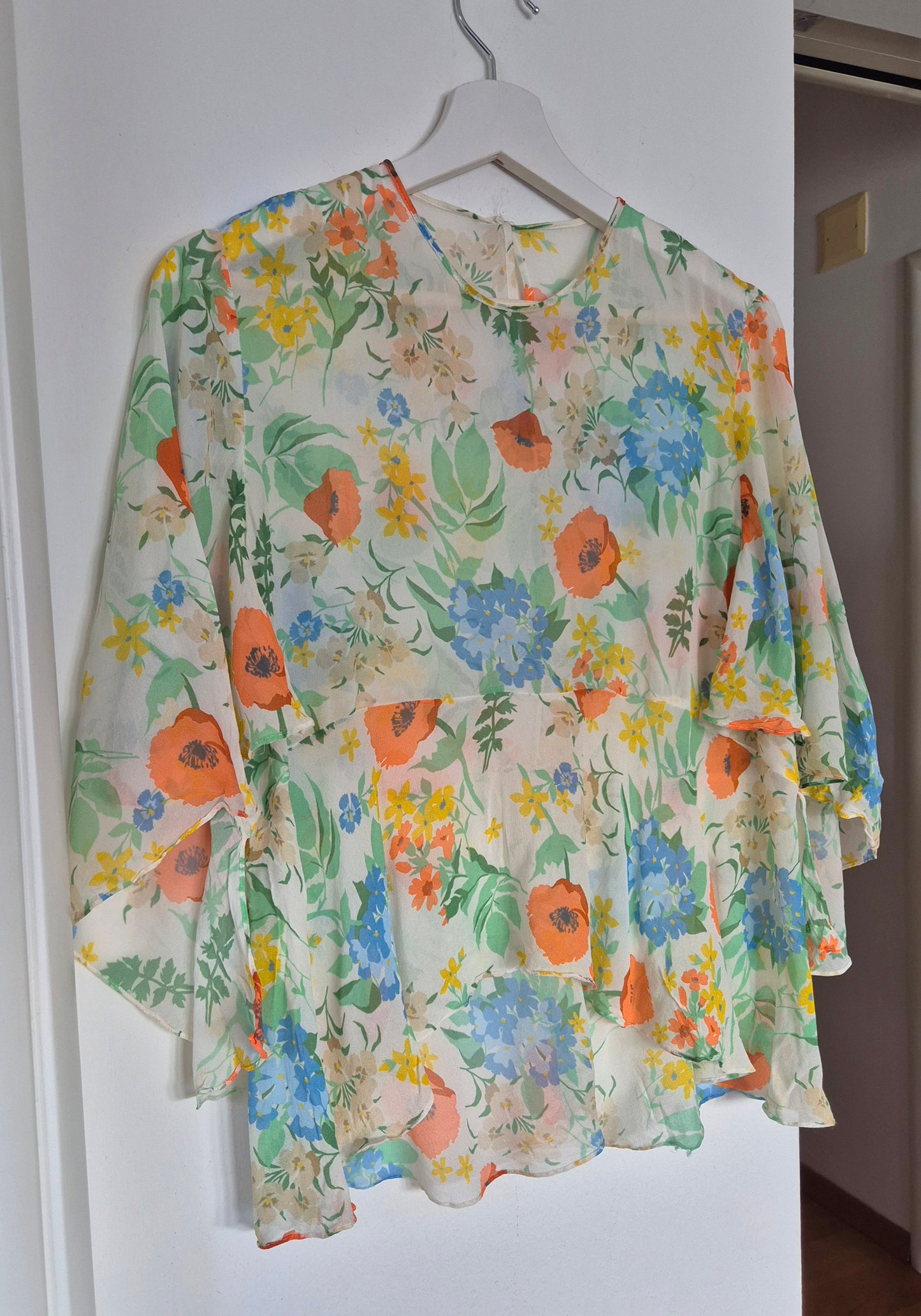 romantična bluza posebnog kroja 🌸