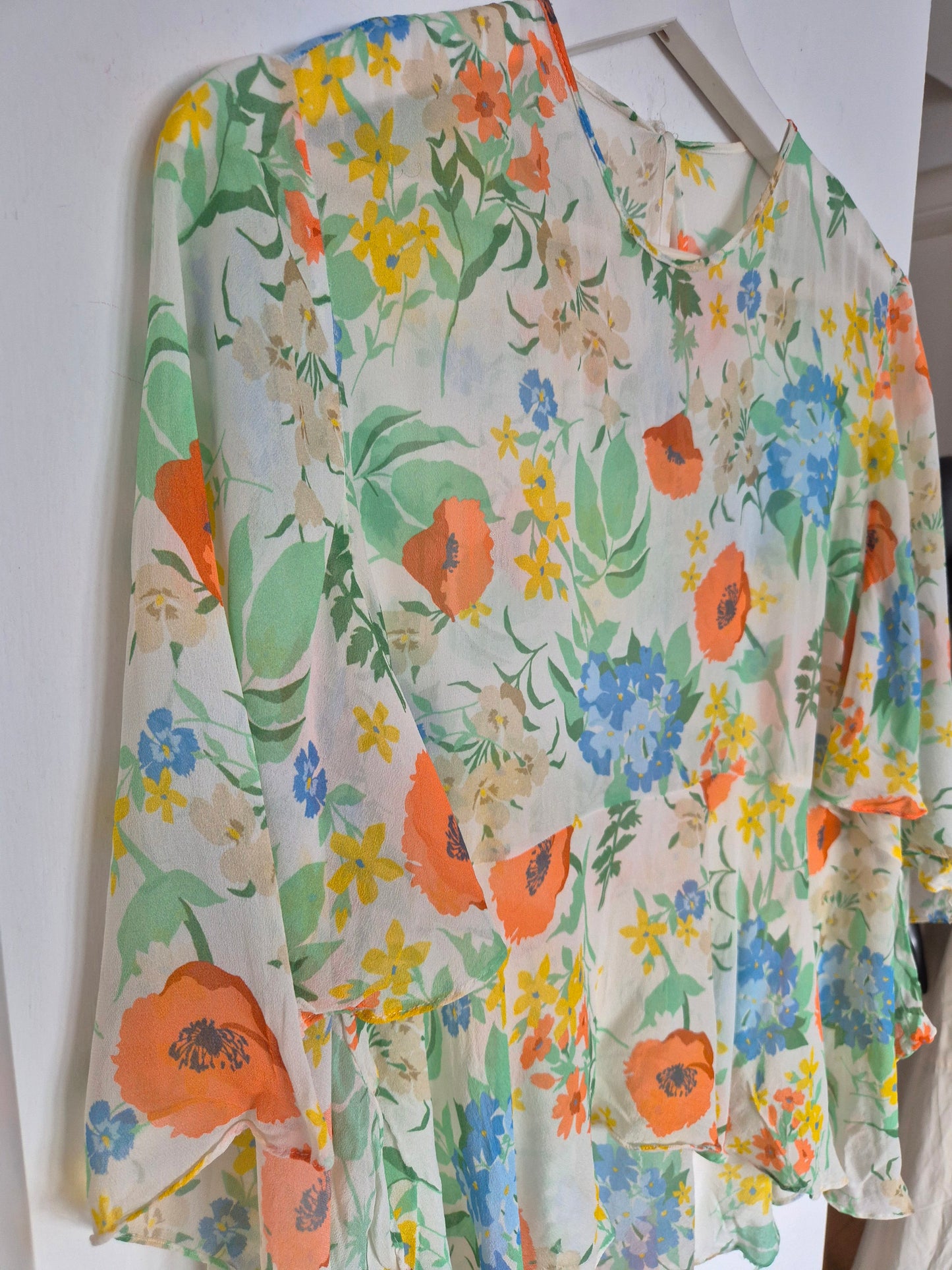 romantična bluza posebnog kroja 🌸