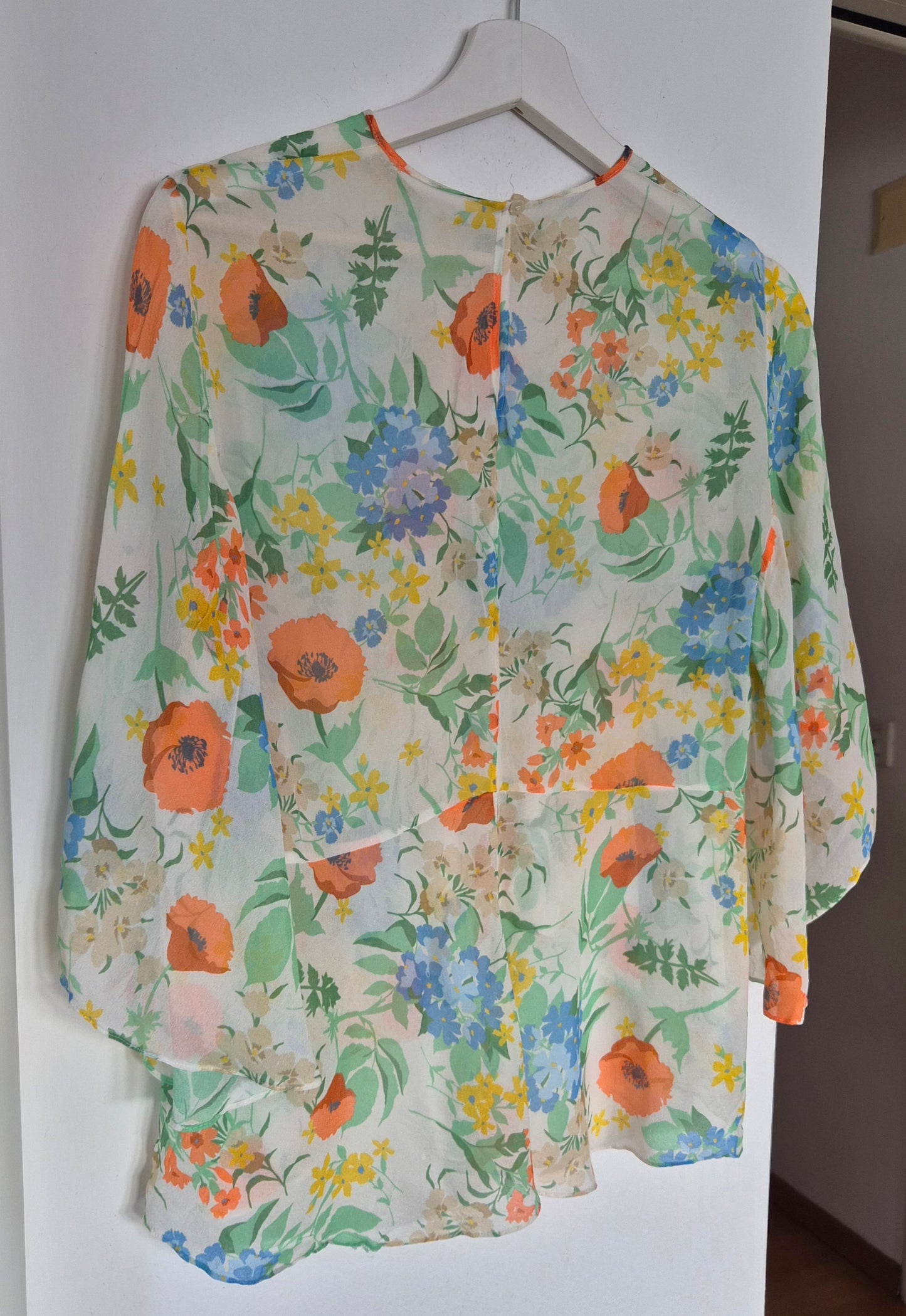 romantična bluza posebnog kroja 🌸