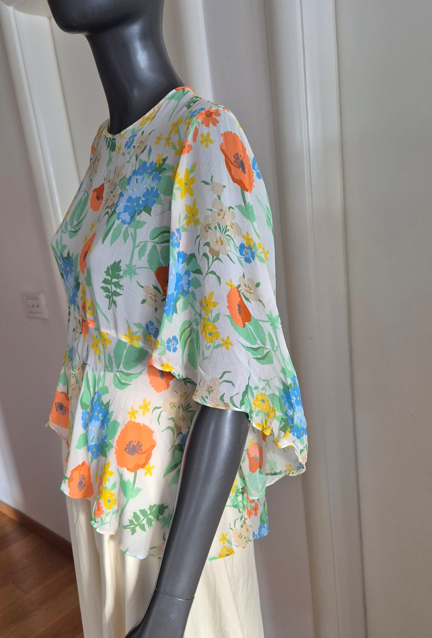 romantična bluza posebnog kroja 🌸