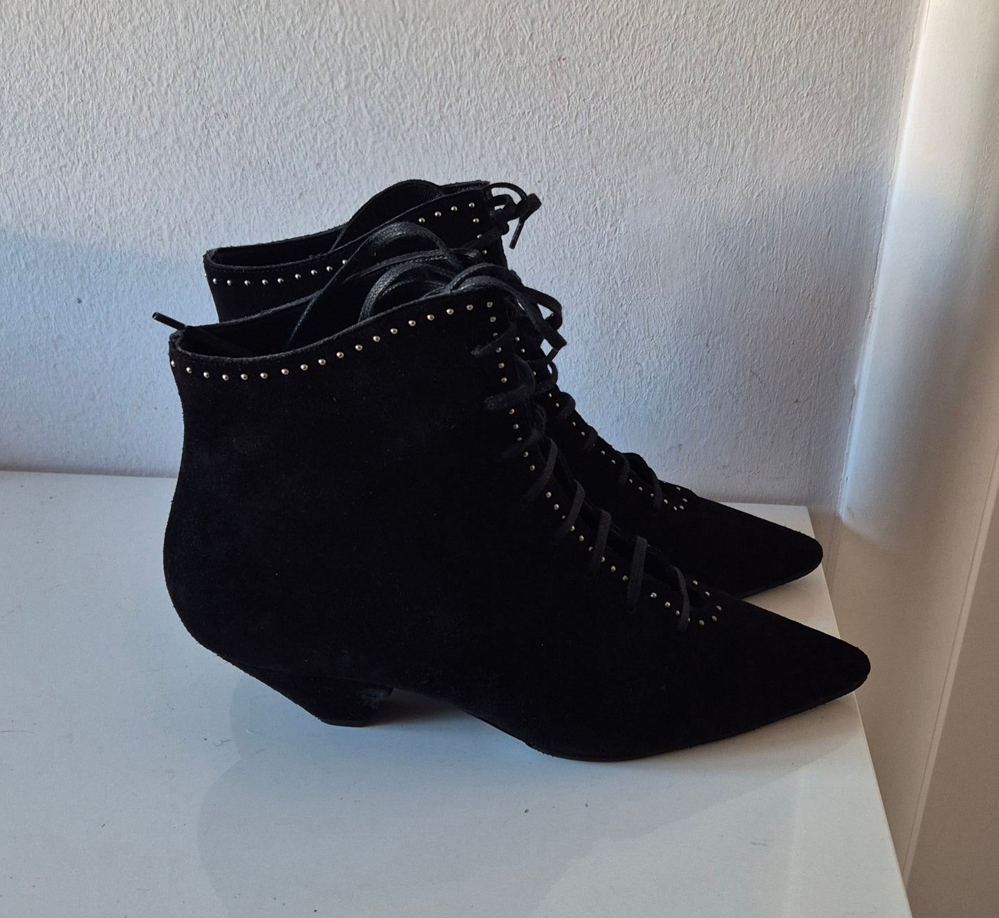 SAINT LAURENT čizme, brušena koža, 38.5