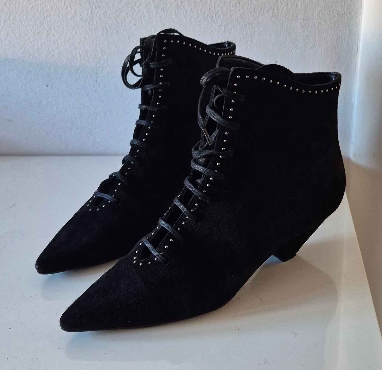 SAINT LAURENT čizme, brušena koža, 38.5