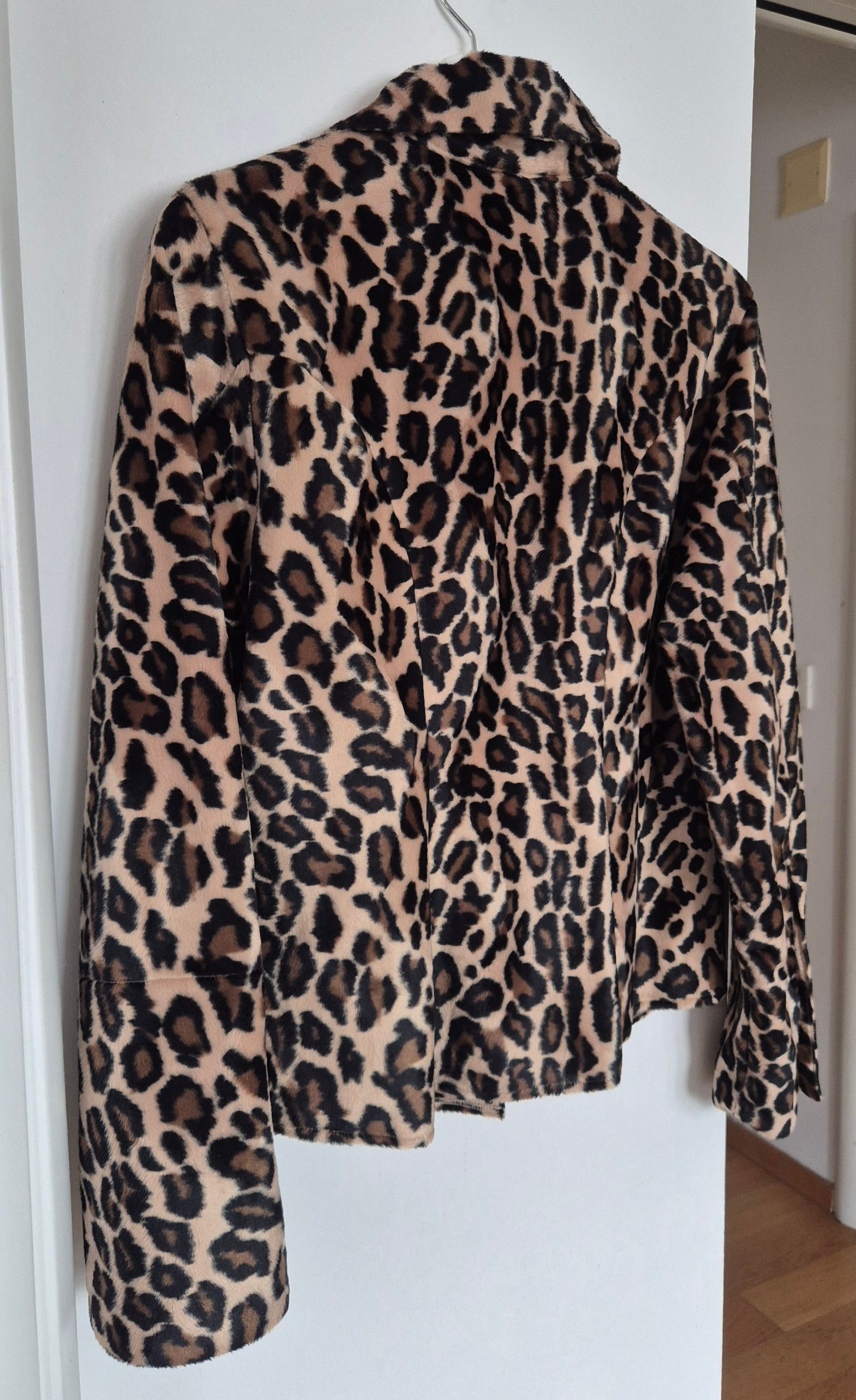 OTTO KERN dizajnerska jakna, imitacija krzna, prekrasna dugmad 🐆