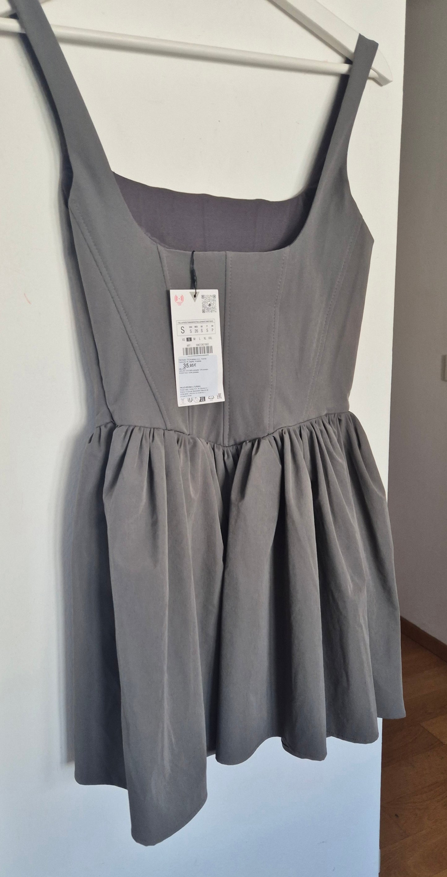 ZARA siva haljina, nova (s etiketom)