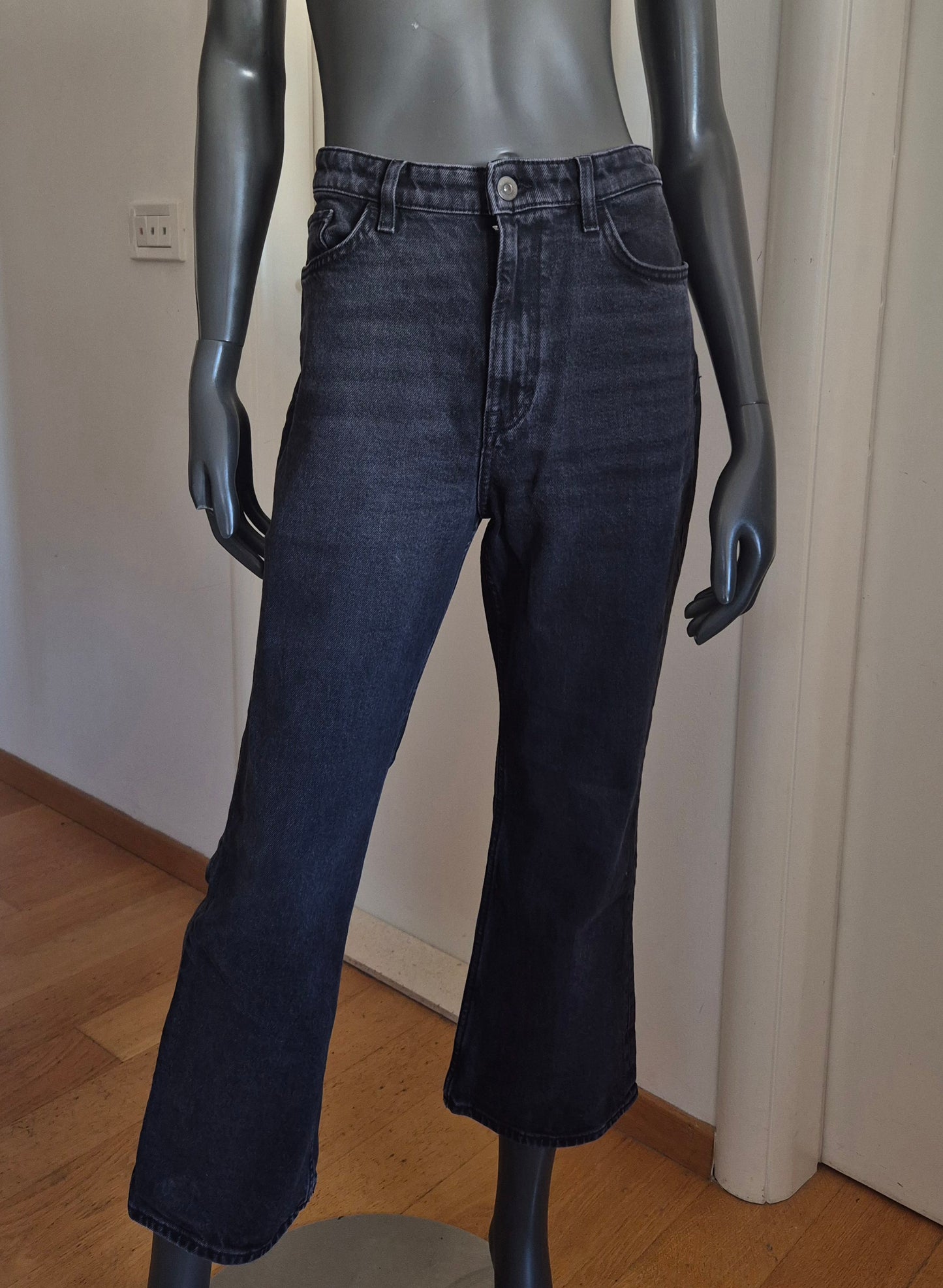 COS tamnosive traperice