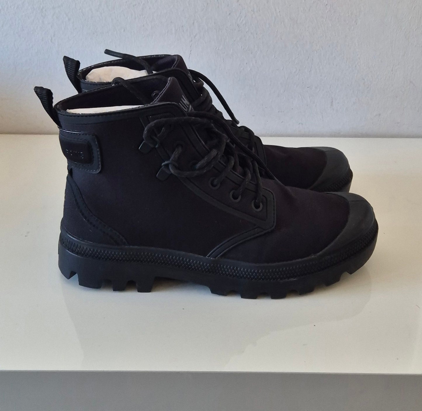 RAINS x PALLADIUM, za broj 38