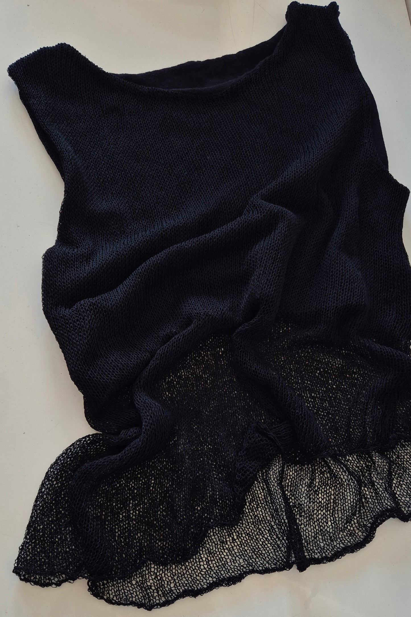 crni mrežasti top, novo 🖤
